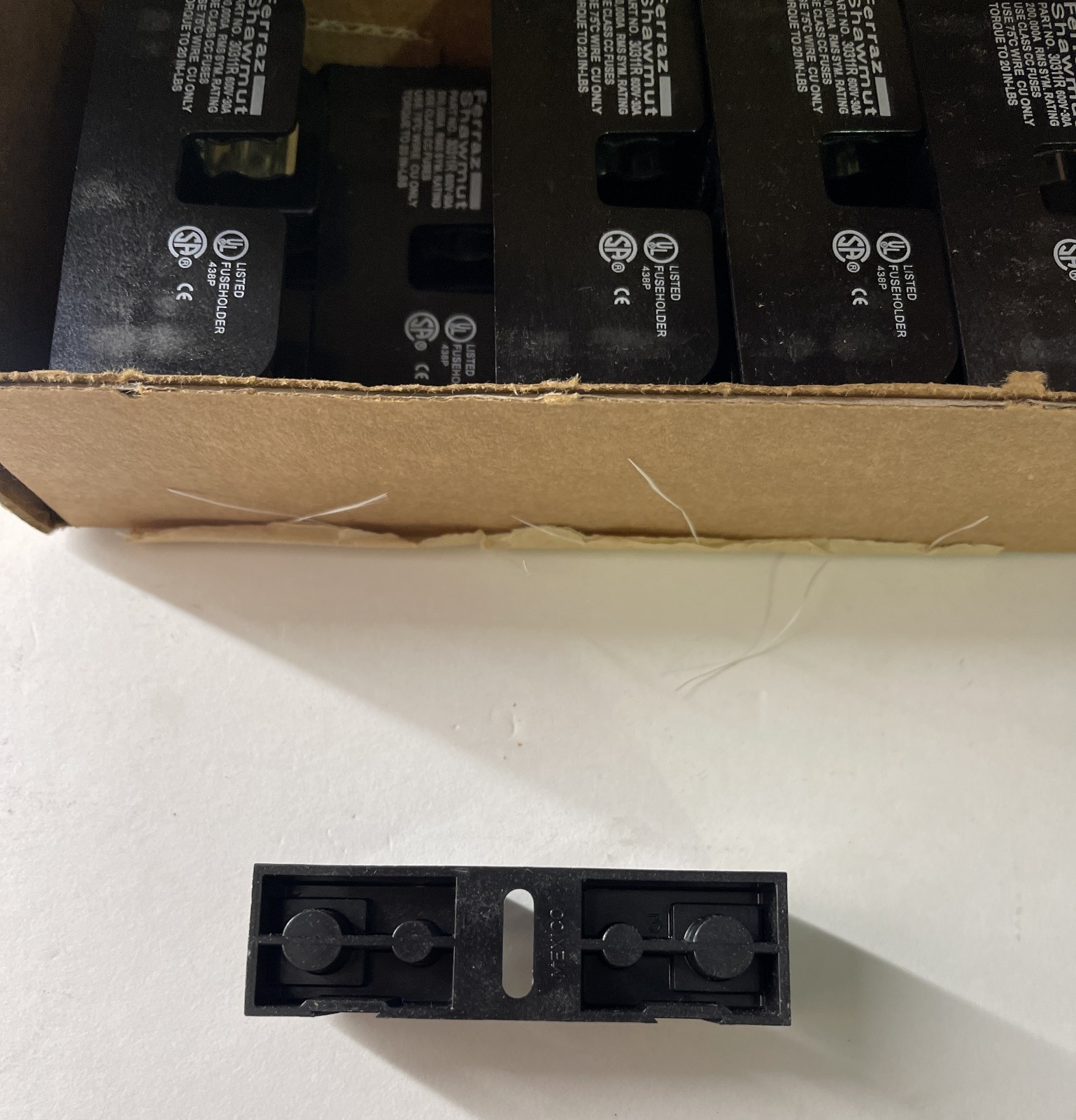 New 2-pcs of Ferraz Shawmut 30311R 600V 30A Fuse Holder