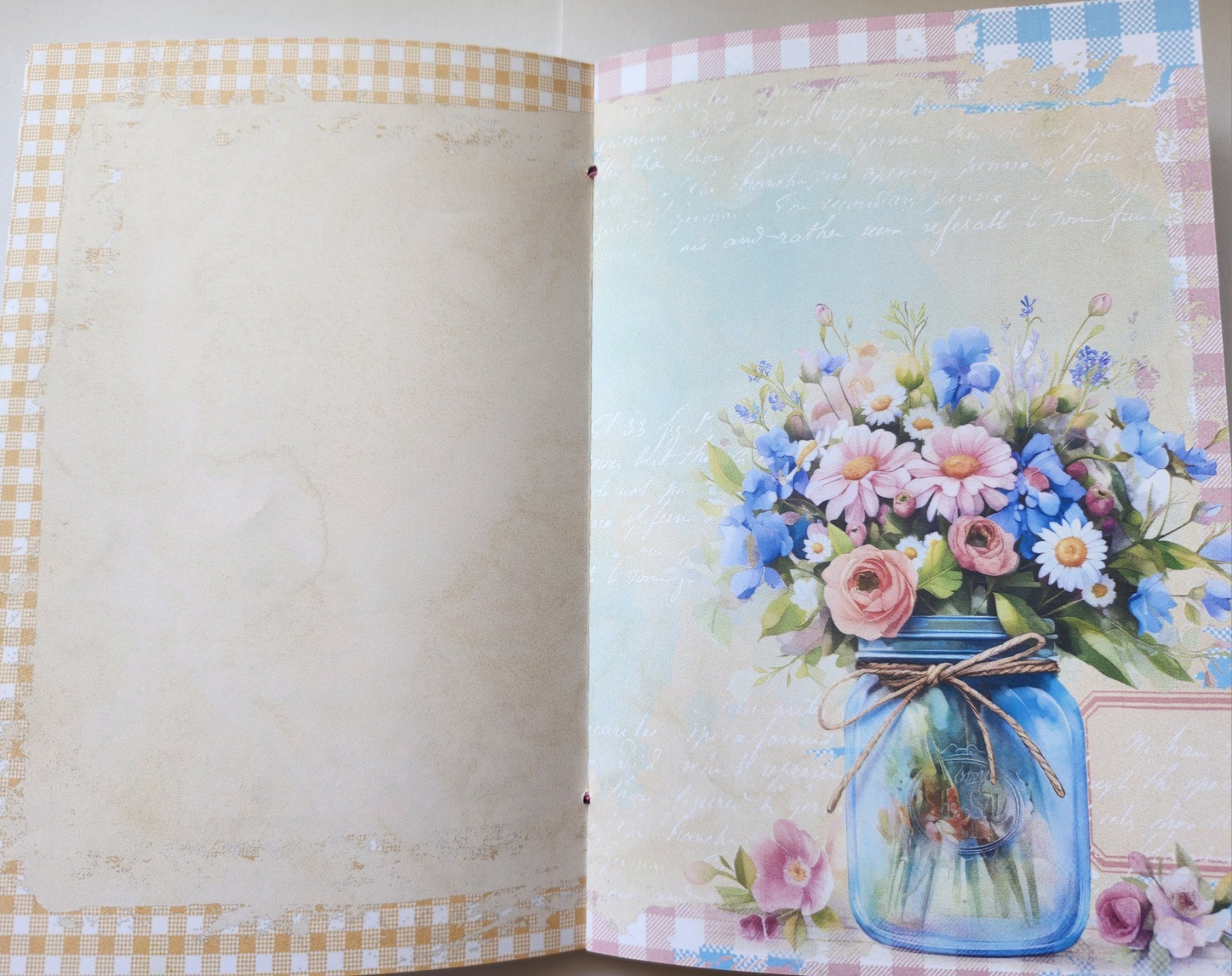 Junk Journal Booklet «COUNTRY GINGHAM» Farmhouse Cards, Pockets Ephemera 40Pg