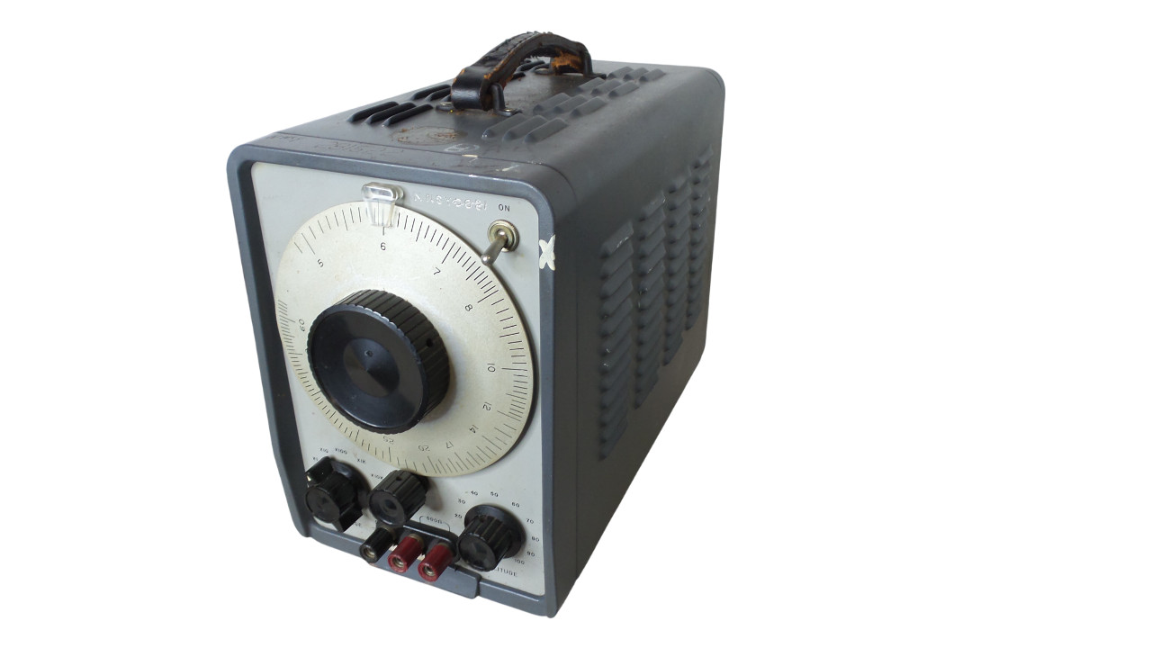 HP 200CD 5 Hz – 600 kHz Vintage Wide Range Oscillator – Free Shipping