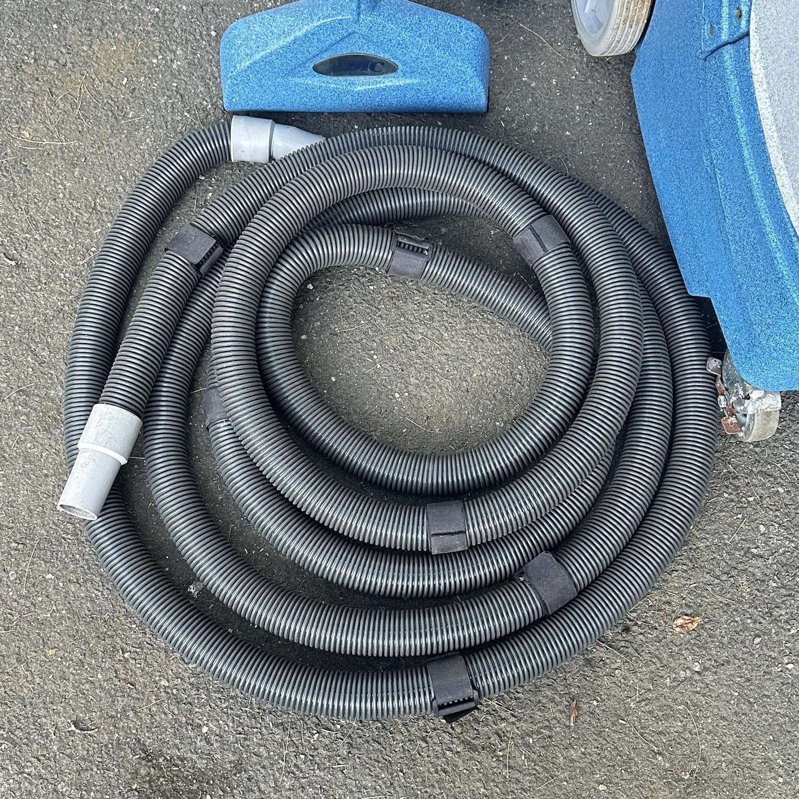 EDIC 2000CX-HR Galaxy 12 Gal. Box Carpet Extractor Adjust. 500 PSI with Heater