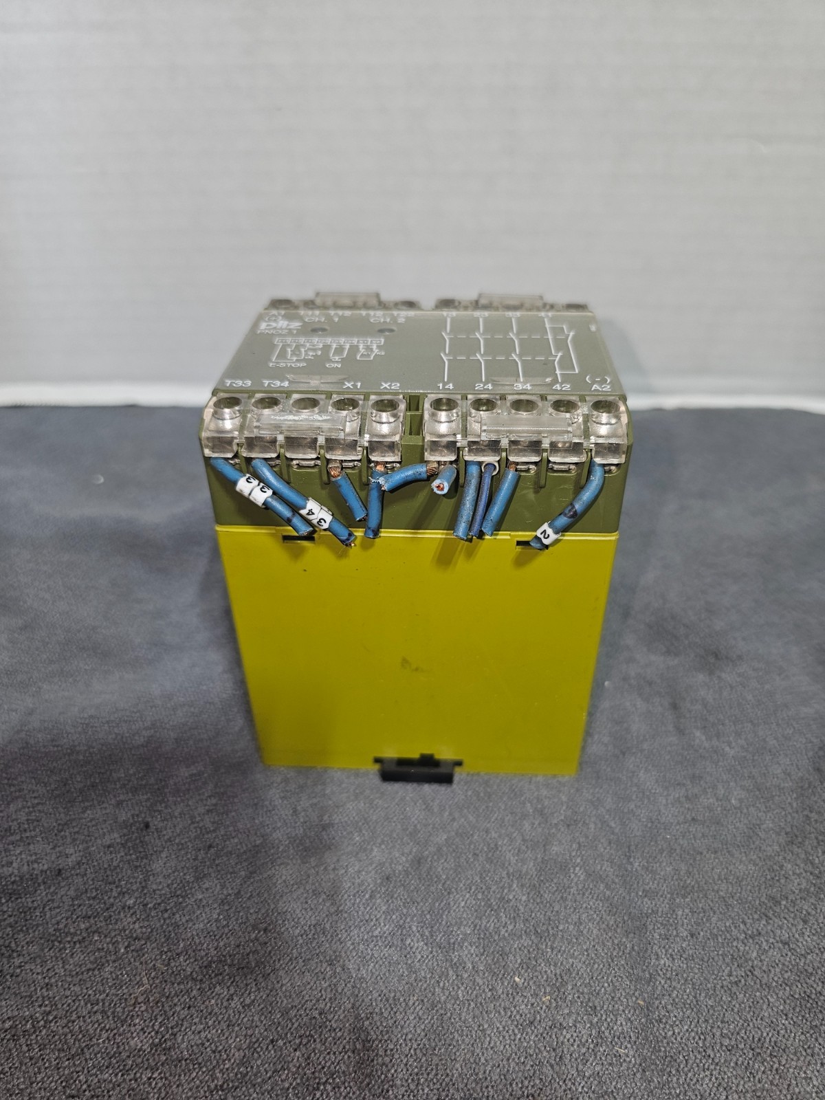 Pilz 475695 PNOZ 1 Safety Relay 24v-dc