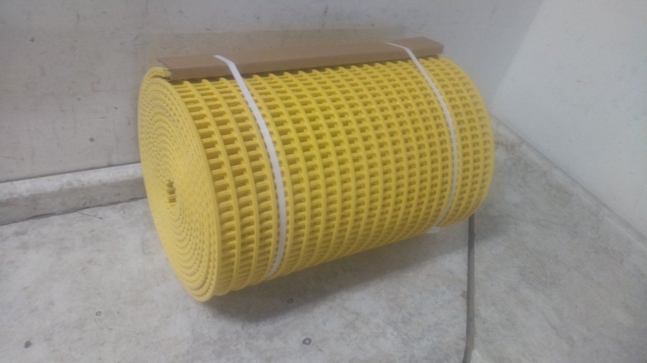 Safestep 384067 24 In W 33 Ft L Yellow PVC Roof Walkway Matting