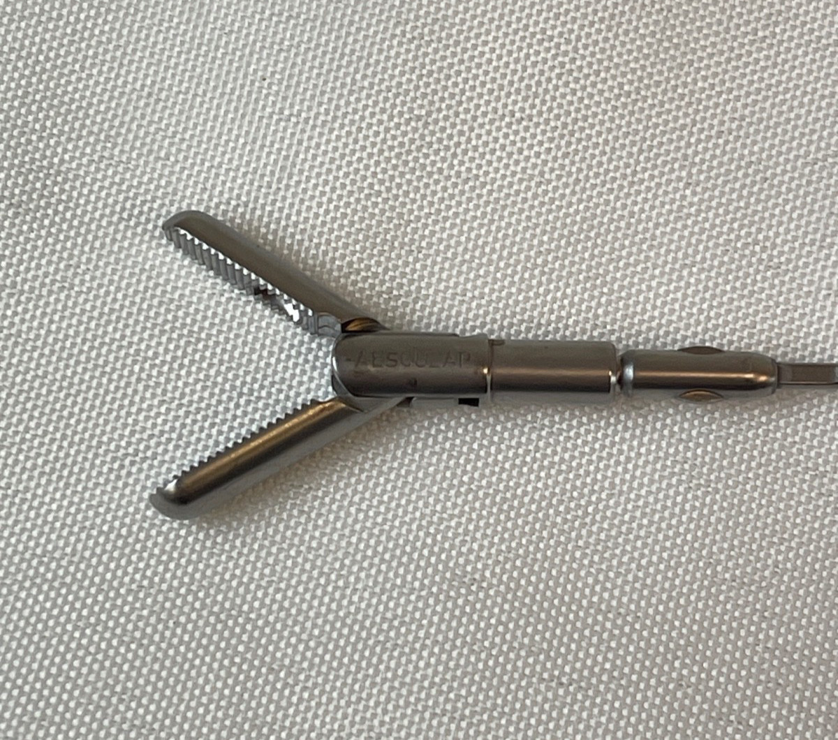 Aesculap PO735R Laparoscopic Bullet Nose Grasper Insert 5mm x 36cm Laparoscopy
