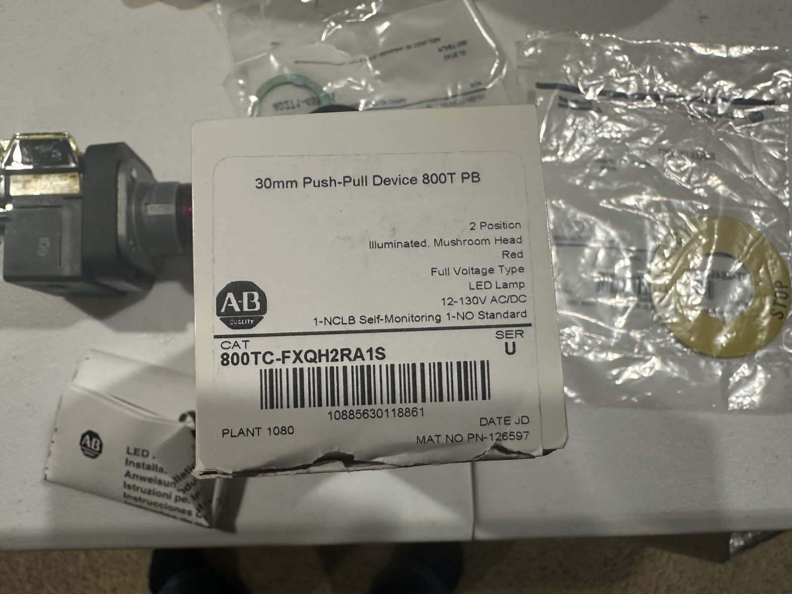 Allen Bradley 800TC-FXQH2RA1S Push Pull Switch Emergency Stop