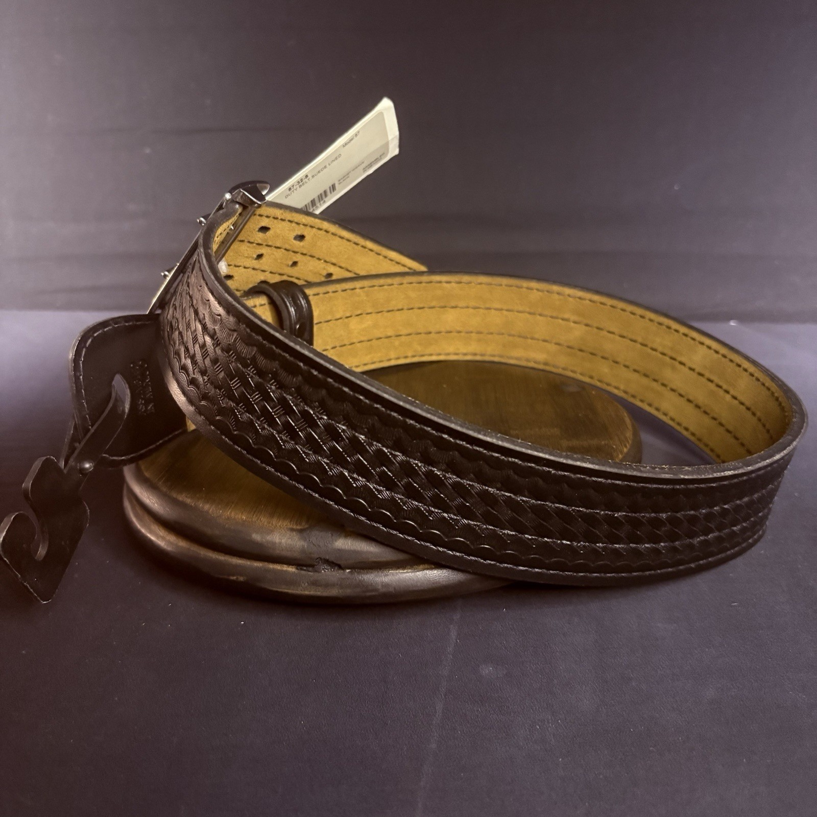 Safariland Model 87 Duty Belt – Size 32 – Sued Lined Basketweave – Black/Chrome