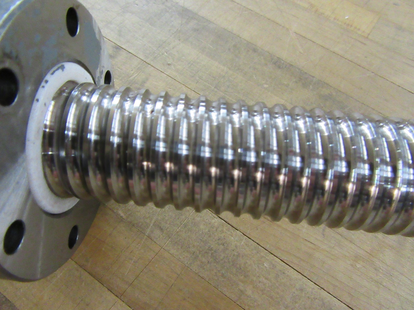 ballscrew linear shaft w/ nut 39″ screw 63″ total appx. 1″ diameter [A-0]