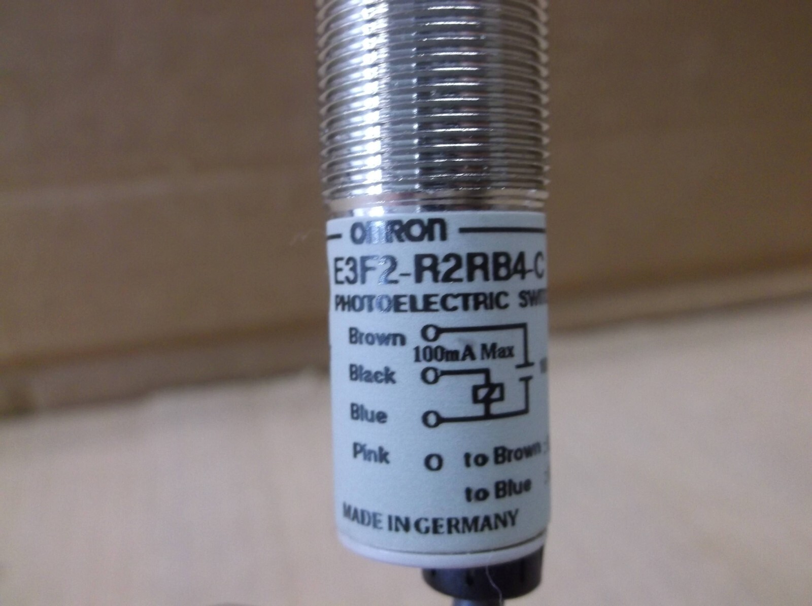 E3F2-R2RB4-C Omron NEW In Box Photoelectric Sensor Switch E3F2R2RB4C