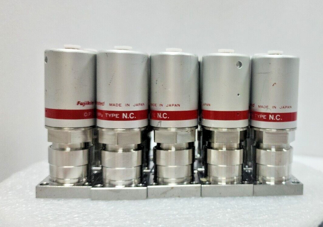 Lot of 16 Lam 766-197844-003 Rev C, Fujikin 565602 O.P 0.5~0.6 MPa Type NC,97068