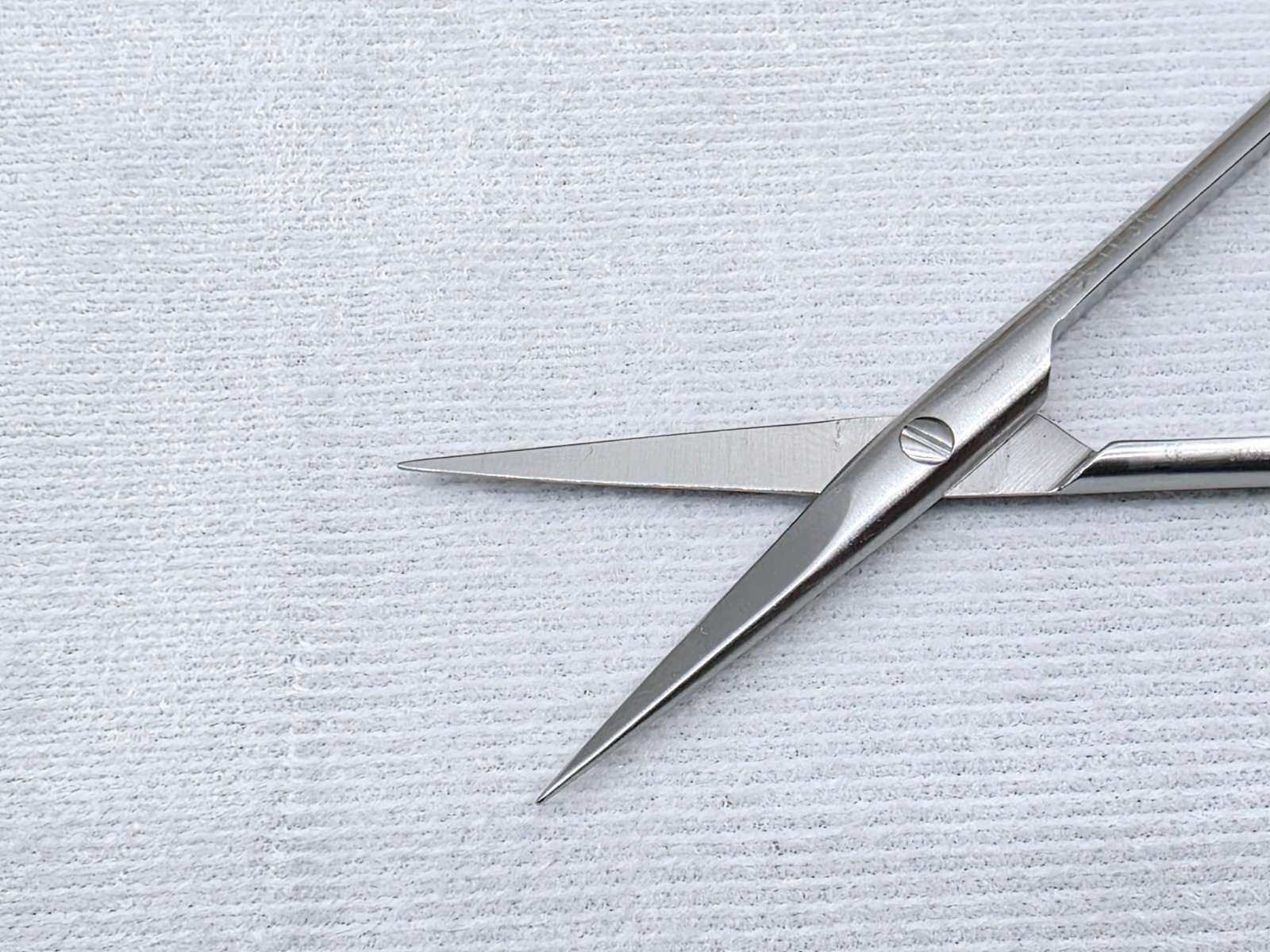 AESCULAP BC106R Iris Delicate Surgical Scissors, Straight, 4.5″ Stainless Steel