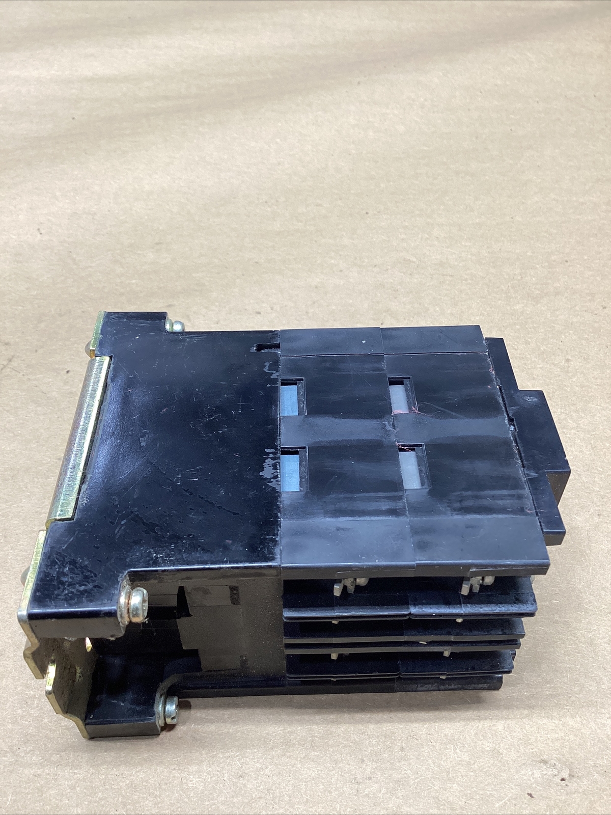 Allen Bradley BUL 700 Type R Electrically held relay 700-R620A1 ser B #704K83