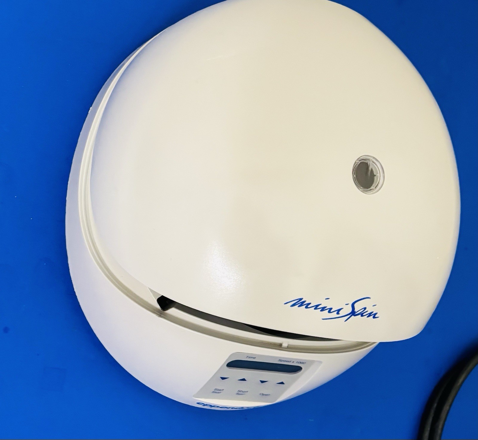 Eppendorf 5452 Minispin Centrifuge with Rotor