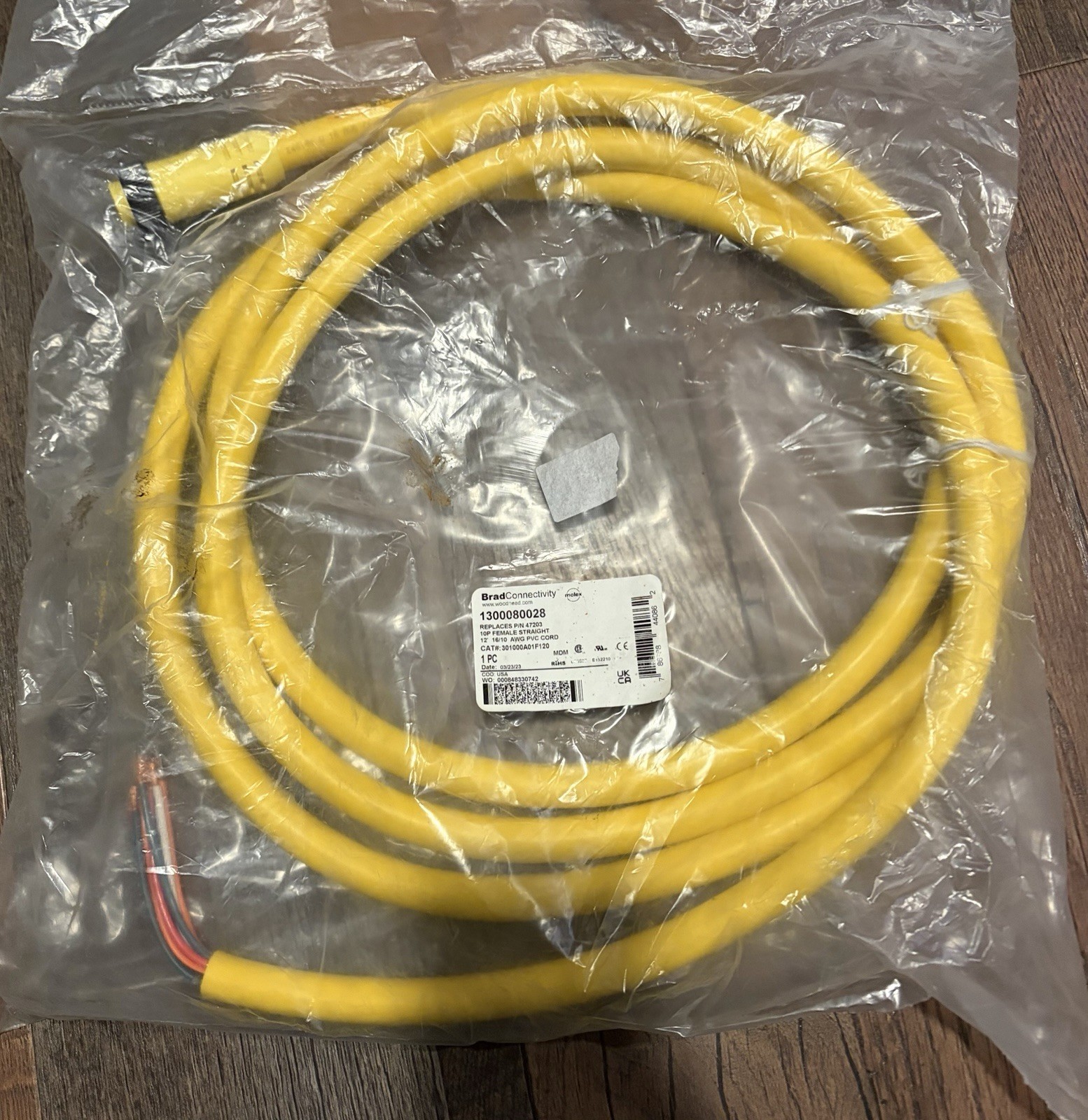1300080028 – 12 Ft 10 Pos Straight Female Cordset, IP67 Rated, MOLEX