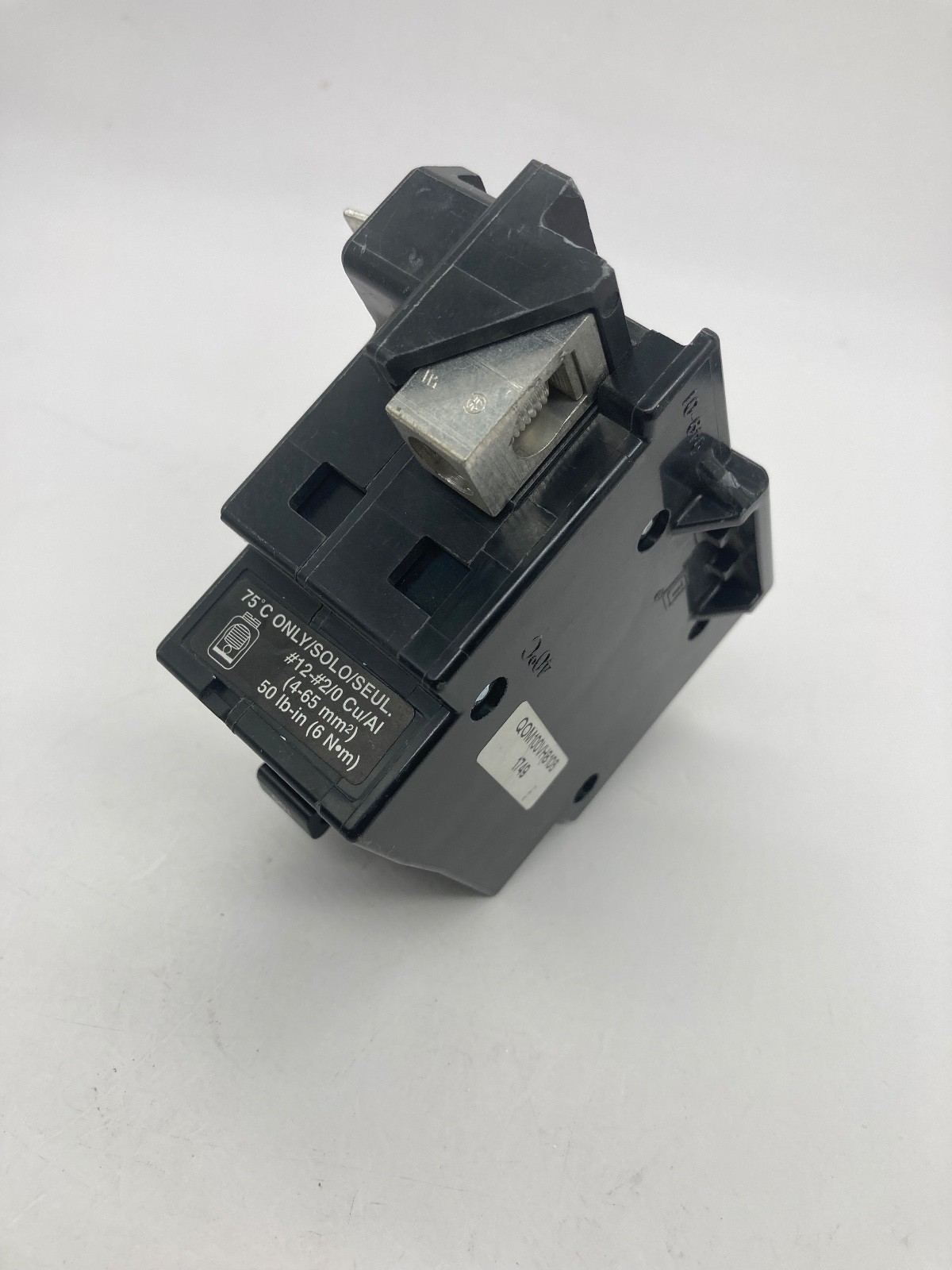Square D QOM100VH8106 22kA 2Pole 100A 120/240V QOM1 Bolt On Main Circuit Breaker