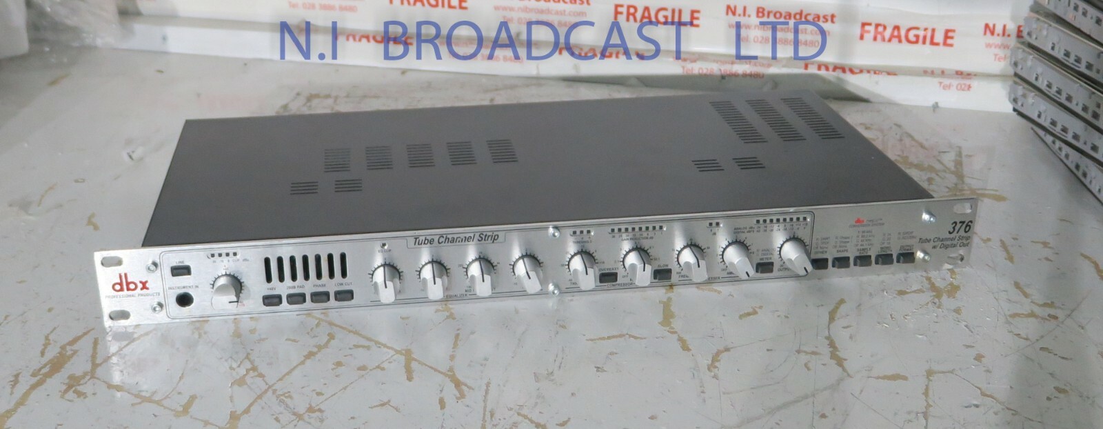 Dbx 376 tube channel strip with analog and digital outputs