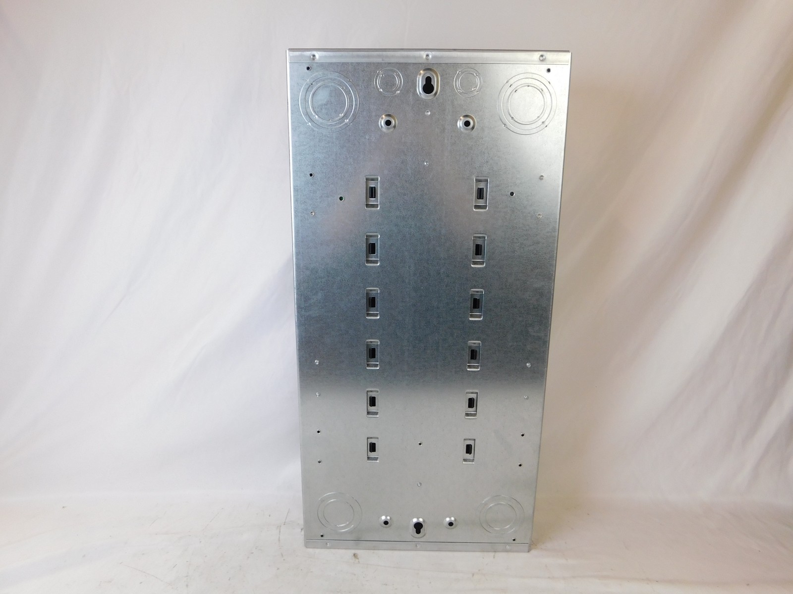 Eaton BRP30L200G Loadcenters and Panelboards