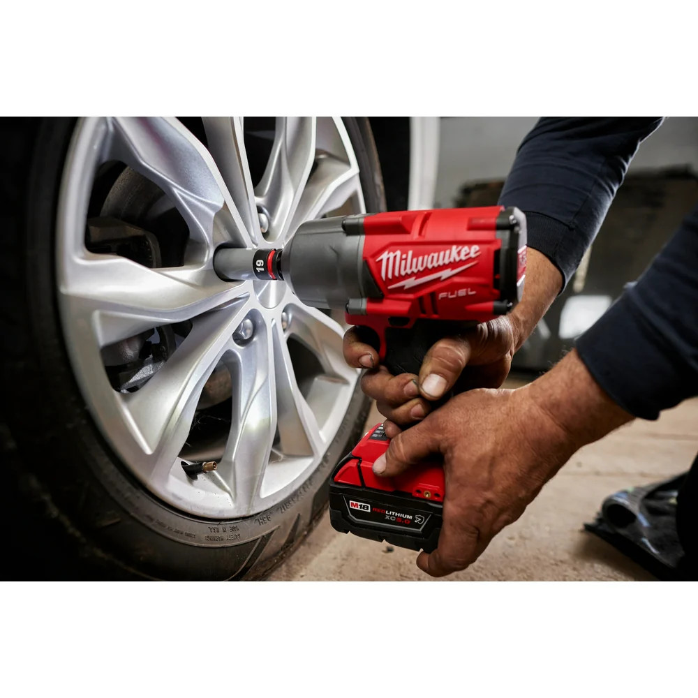 Milwaukee 49-66-7830 SHOCKWAVE 1/2″ Impact Duty Metric Lug Nut Socket Set -3 PC
