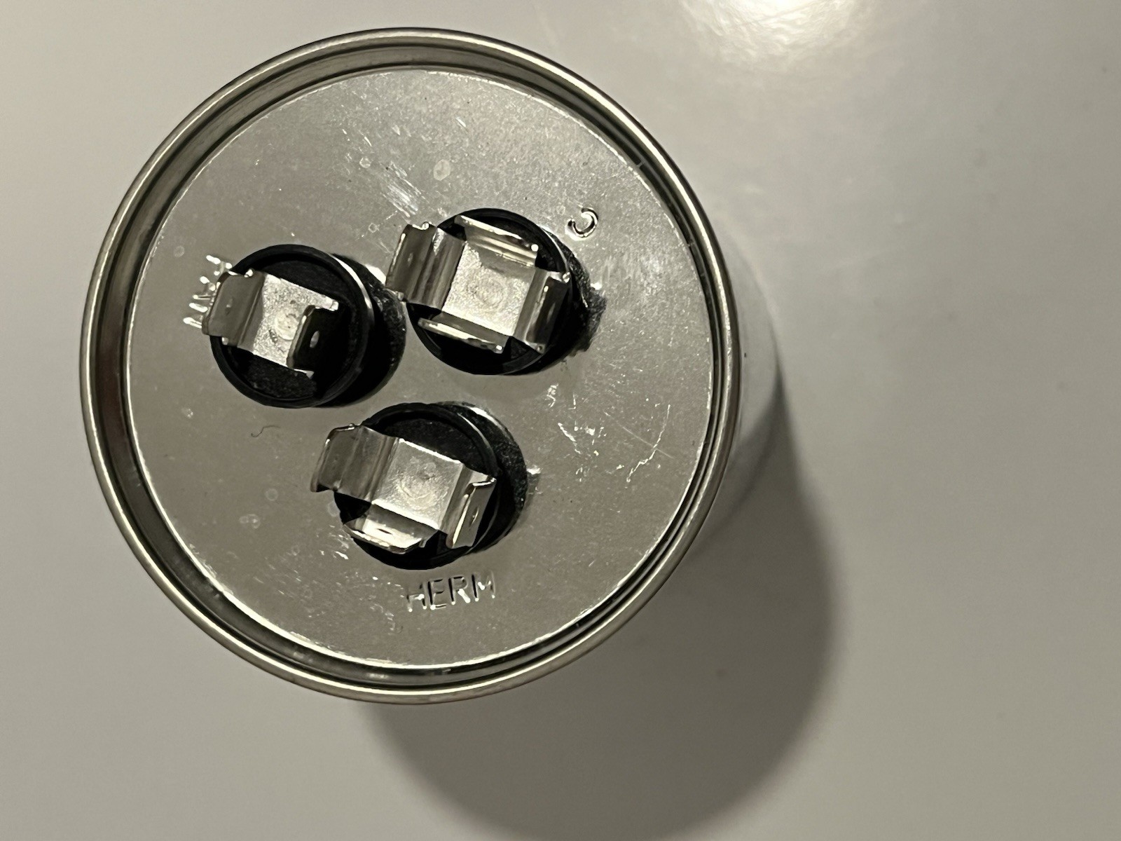 Vexunga Capacitor 70/5 MFD +/- 6% 370V/440/450VAC Dual Run AC Capacitor CBB65B