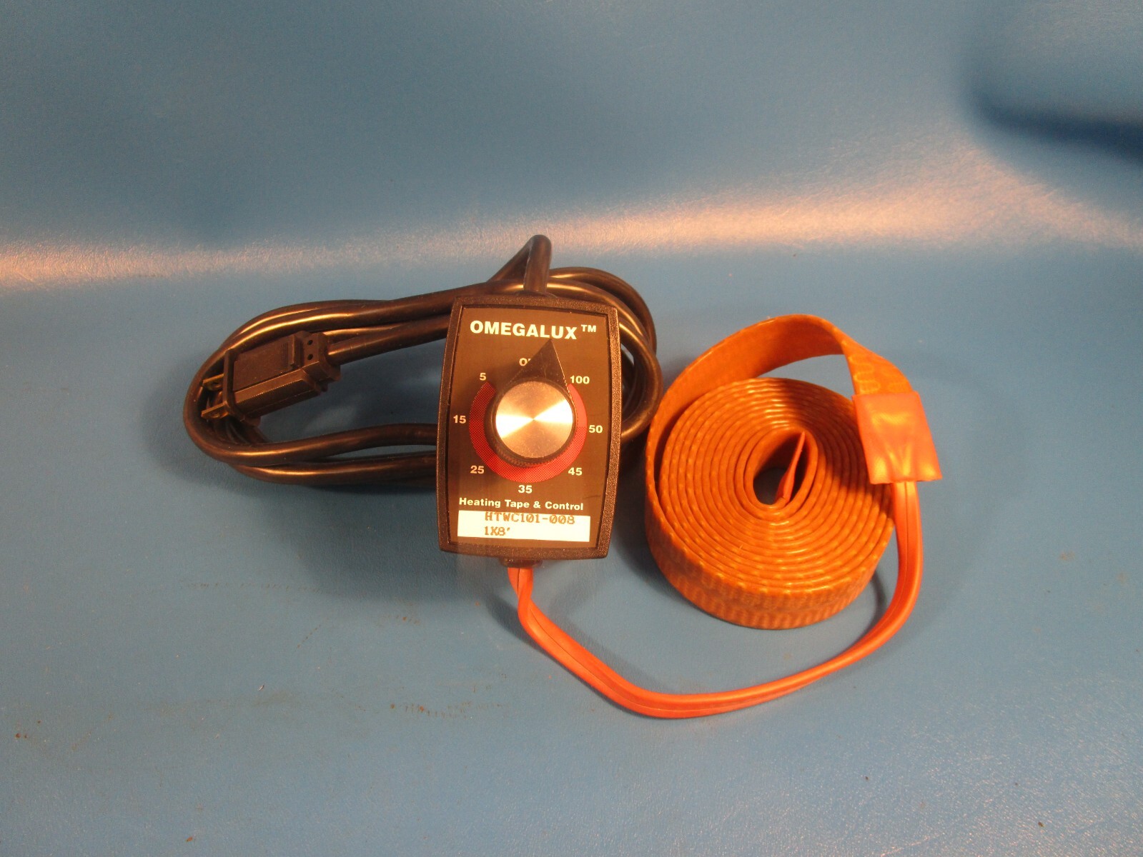 USED OMEGA LUX HTWC101-008, Heat Tape W/ Percentage Ctrl, 576w, 120v, Range 250C