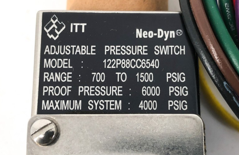 New ITT 122P88CC6540 Adjustable Pressure Switch 700-1500psig 11A – No Box