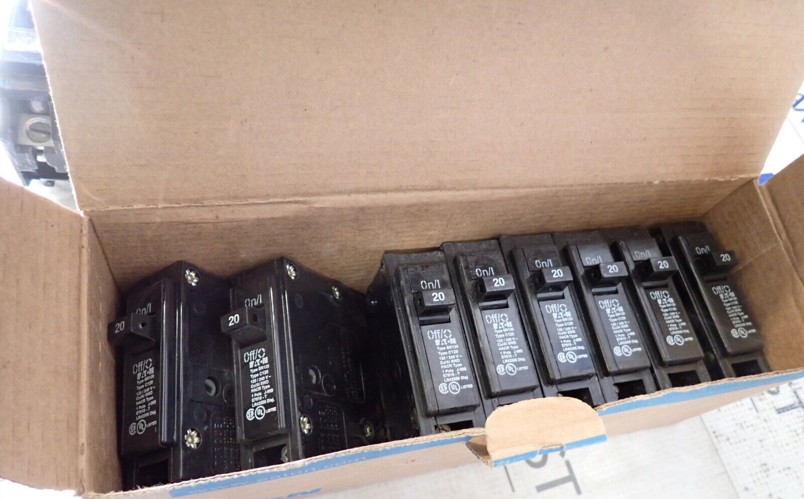10 NEW – Eaton BR120 20 Amp 120/240 VAC 1 Pole Type BR Plug- On Circuit Breaker
