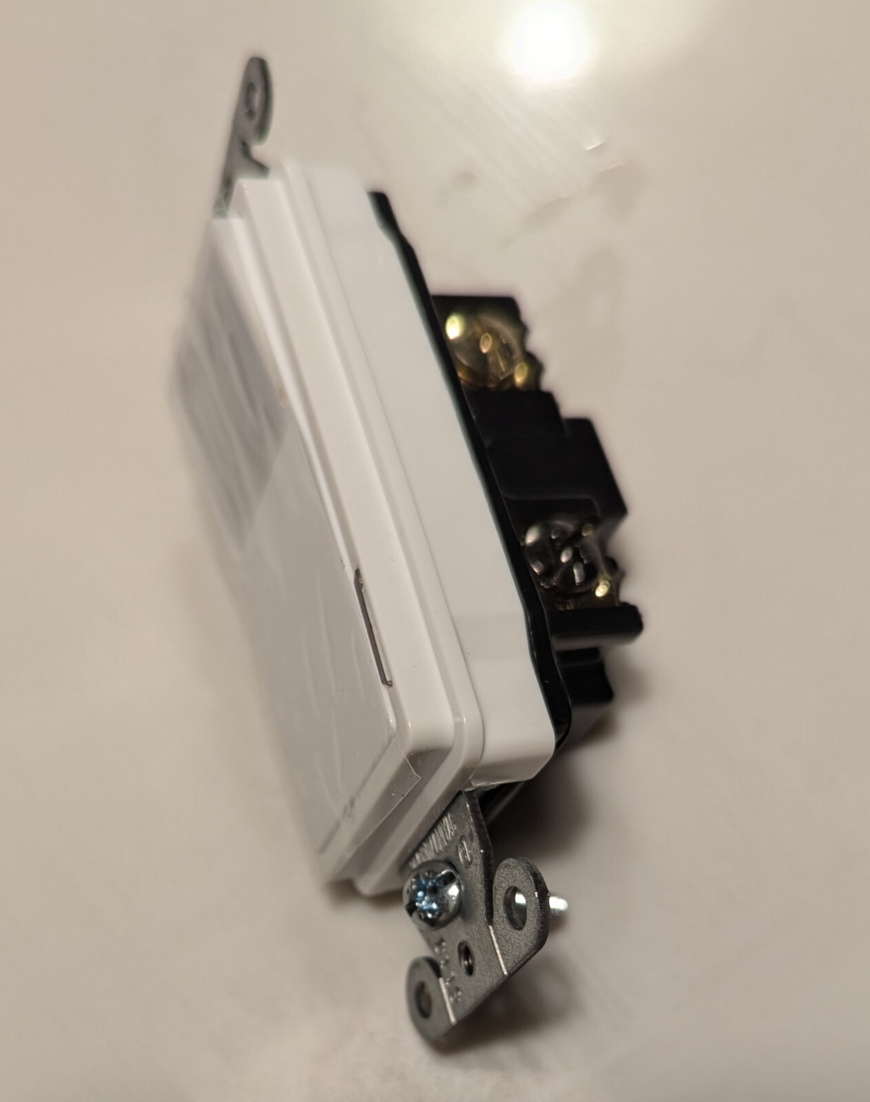 Commercial LED Illuminated Rocker – Hubbell Ds120nlwh Nightlight Switch – White