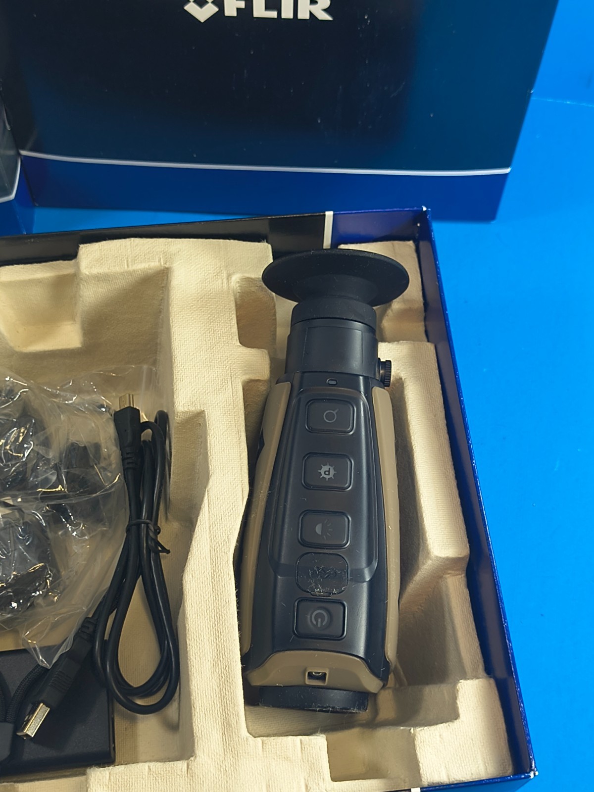 Flir Scout III 240 30Hz IR Infrared Thermal Monocular Imager