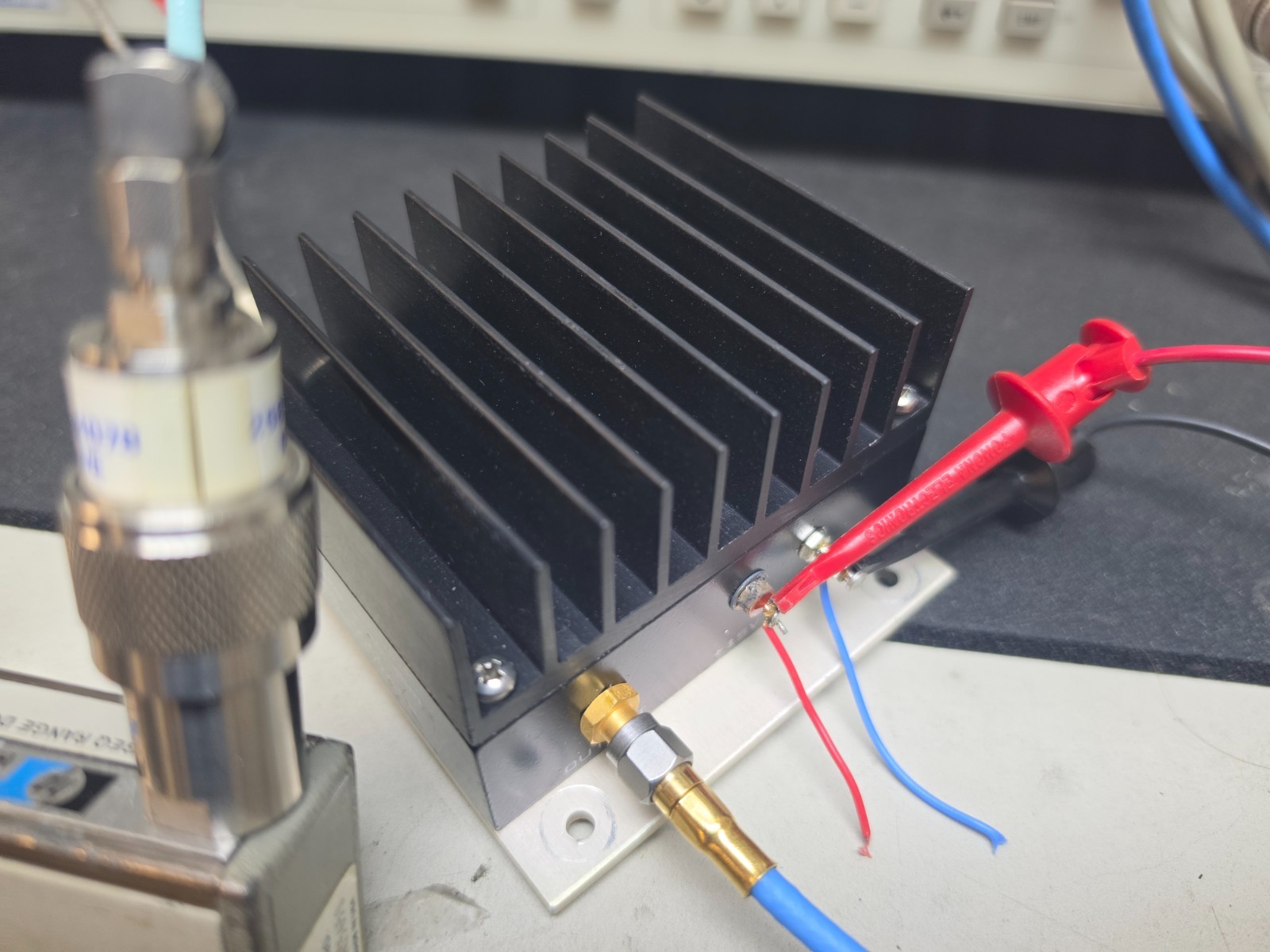 Mini-Circuits ZHL-1724HLN-sma Low Noise RF Amplifier 1700 to 2400 MHz 50Ω TESTED