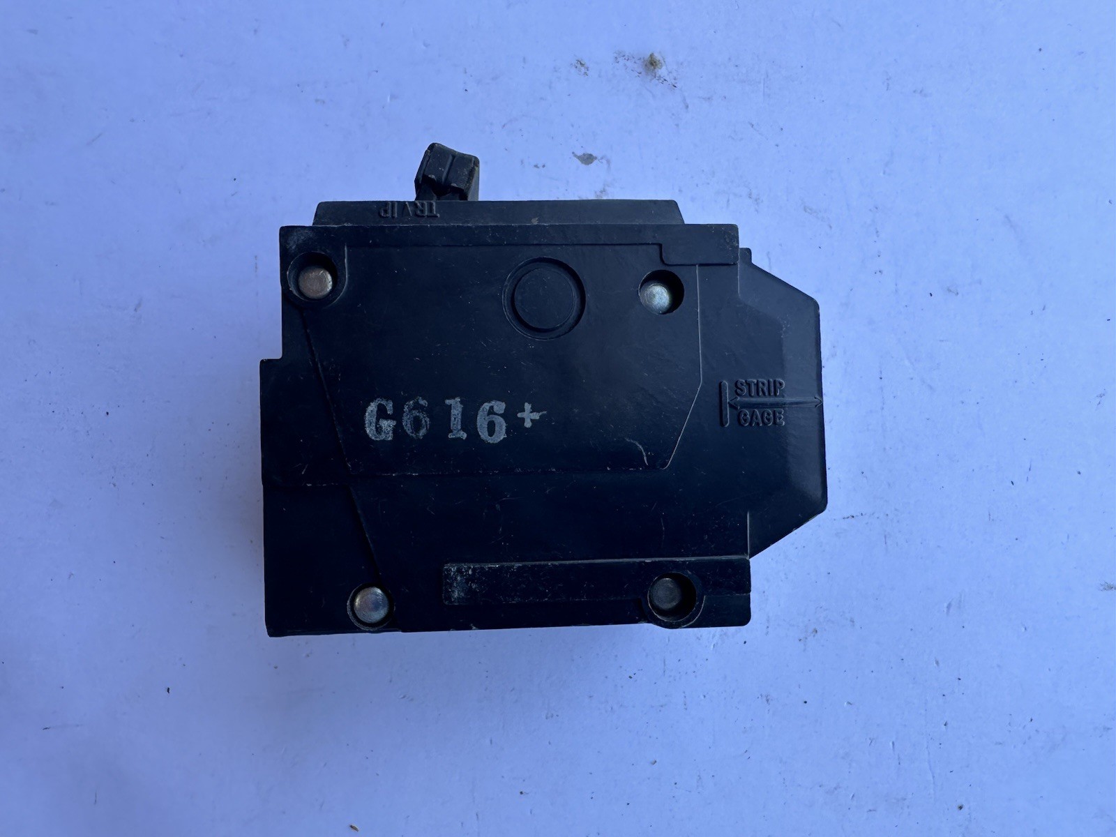 GE Und Lab 120/240 VAC 100 AMP 2-Pole Circuit Breaker