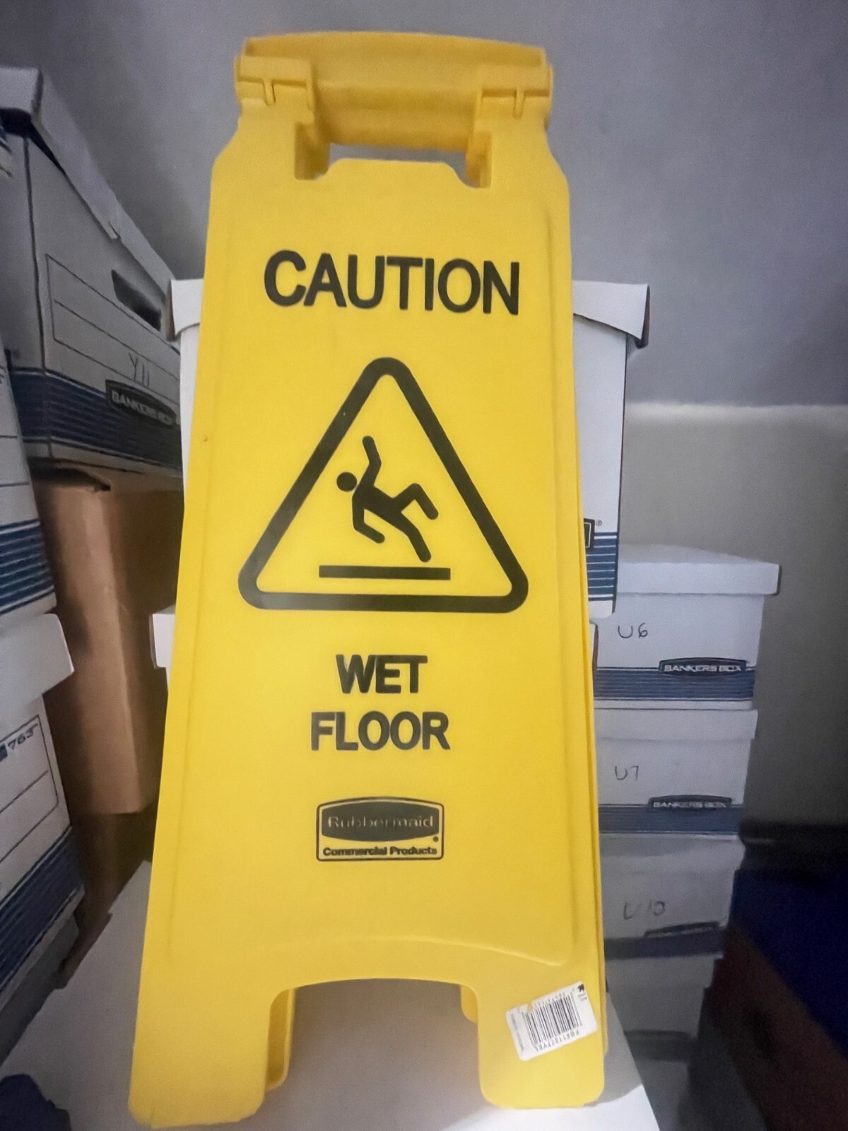 RUBBERMAID CAUTION WET FLOOR YELLOW 2 SIDED FOLDING SIGN (611277YEL)(DR)