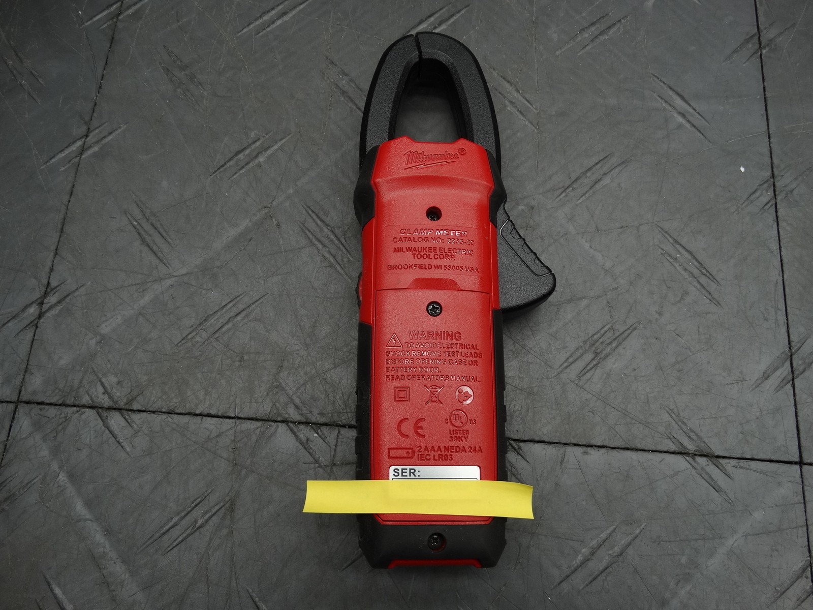 Milwaukee 400 Amp AC Digital Clamp Meter 2235-20 (Missing Leads)