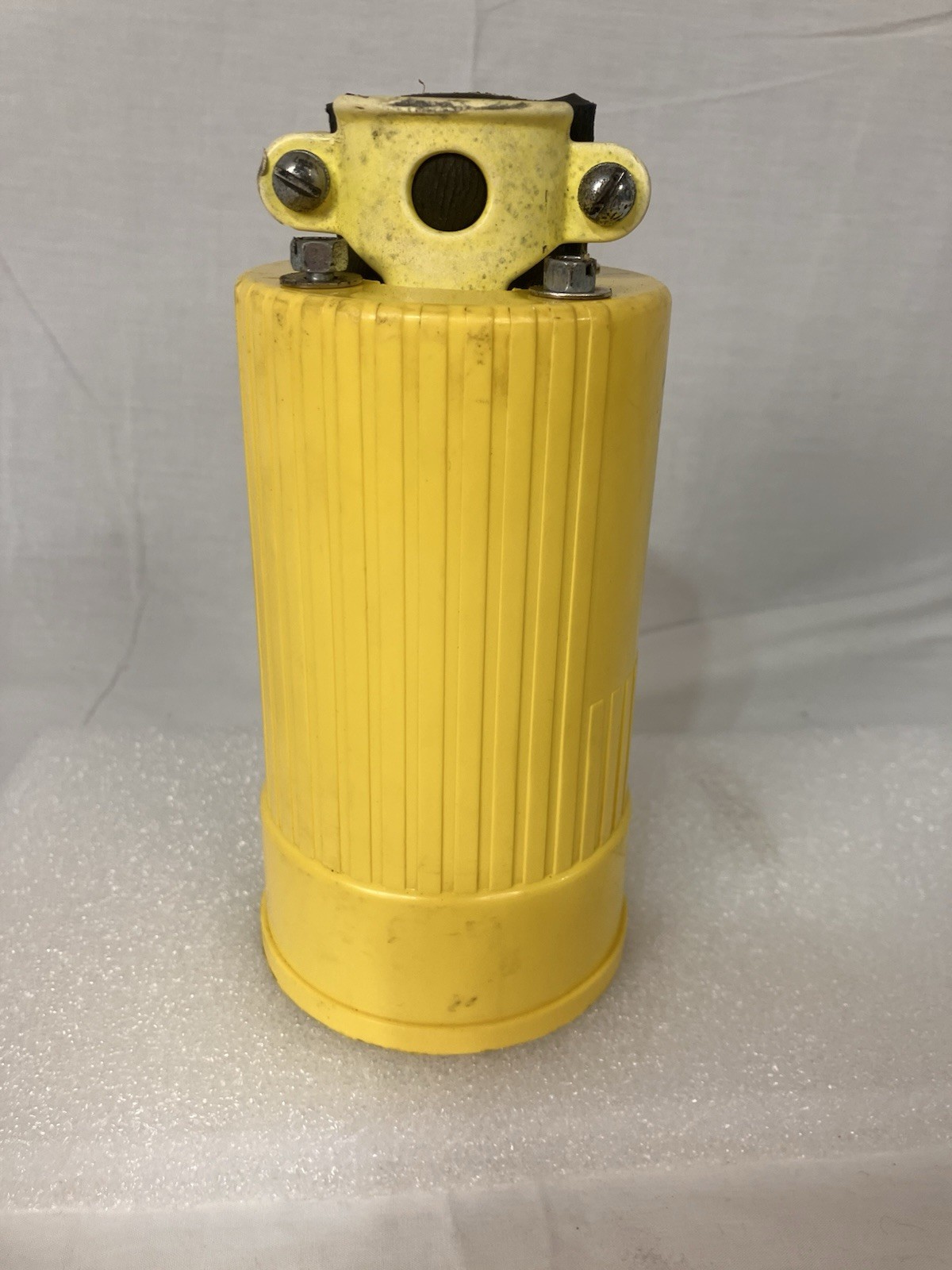 ✅✅Hubbell HBL26418 Hubbellock Connector 3 Pole 60 Amp 600V Female Connector
