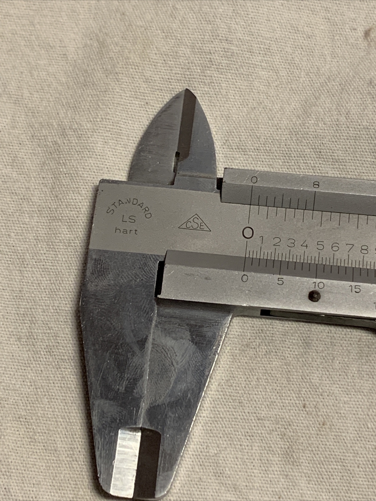 CSE Germany Vernier Caliper Precision Measuring Tool 0-6″ in leather sleeve