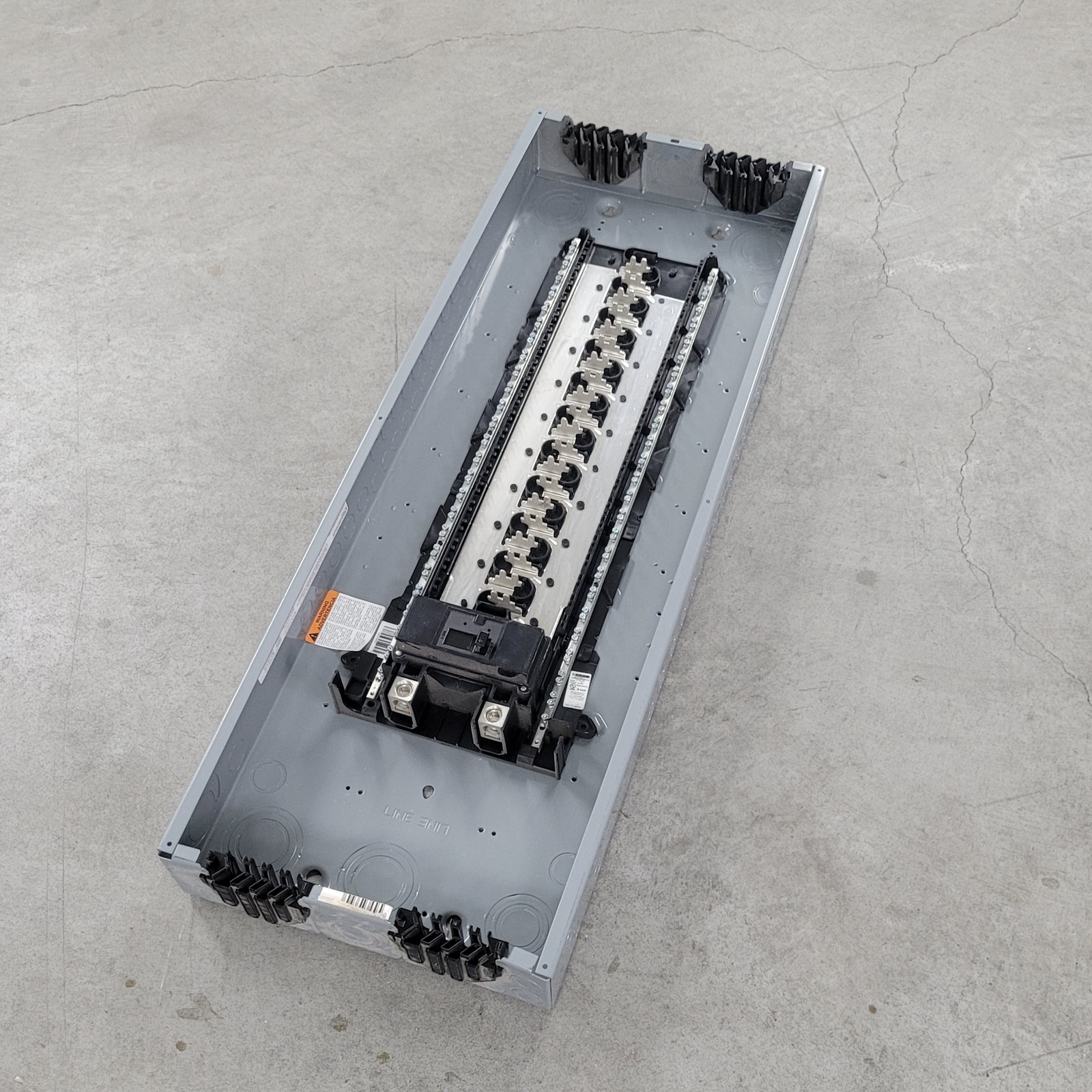 Square D HOM4080M200PQCVP Homeline Load Center,Type 1,200A, 1 Phase, w/QOM2200VH