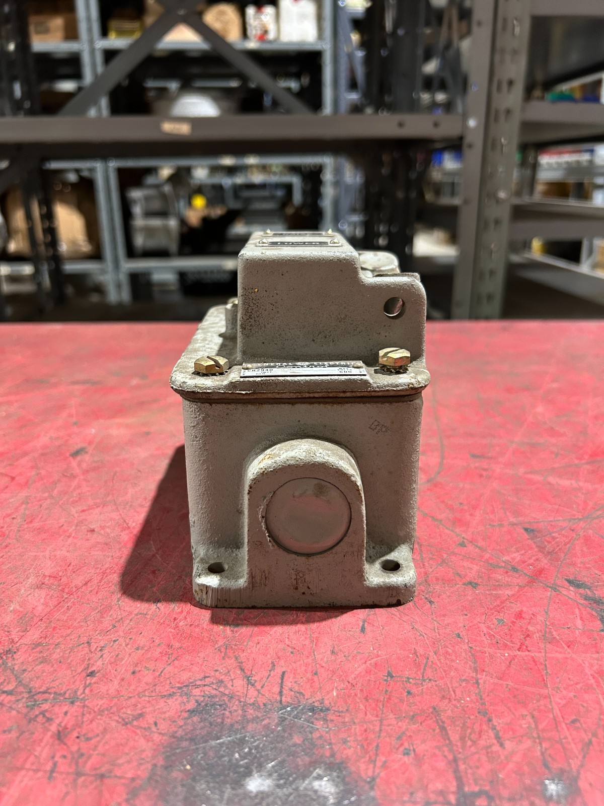 NEW NO BOX GENERAL ELECTRIC HEAVY DUTY Push Button Station AJ202A