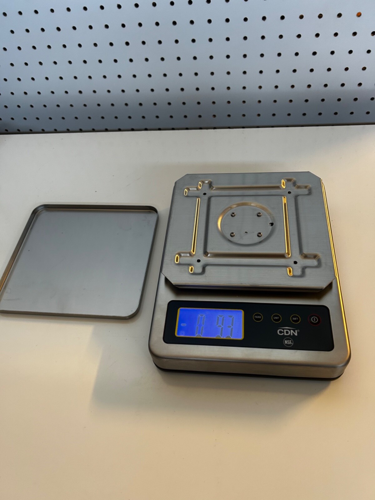 CDN SD2210X 22 lb NSF Certified Submersible Portion Control Scale