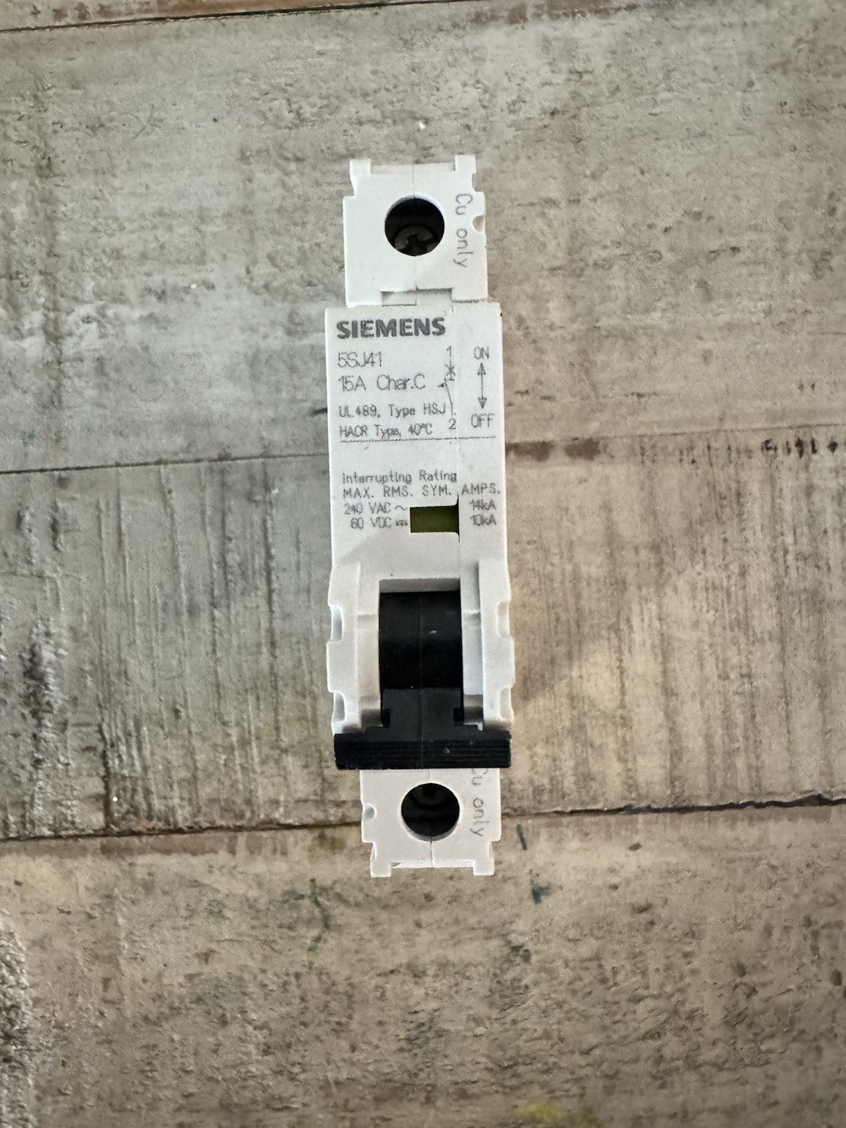 Siemens 5SJ4118-7HG41 Miniature Circuit Breaker 1-Pole 15A 240V
