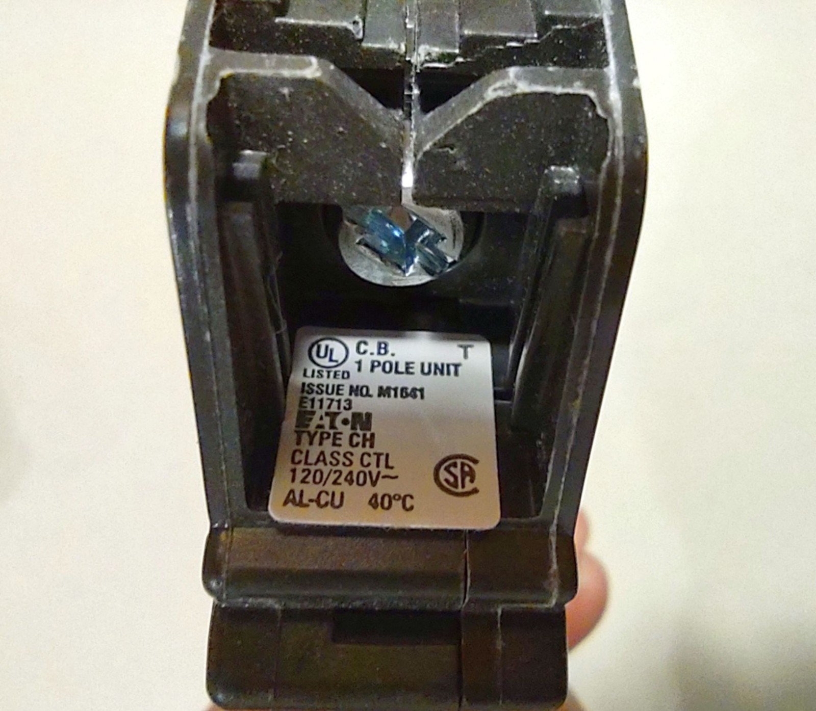 NEW – Set of 2 Eaton CHF120 20A Plug On Trip Indicator 1-Pole Circuit Breaker