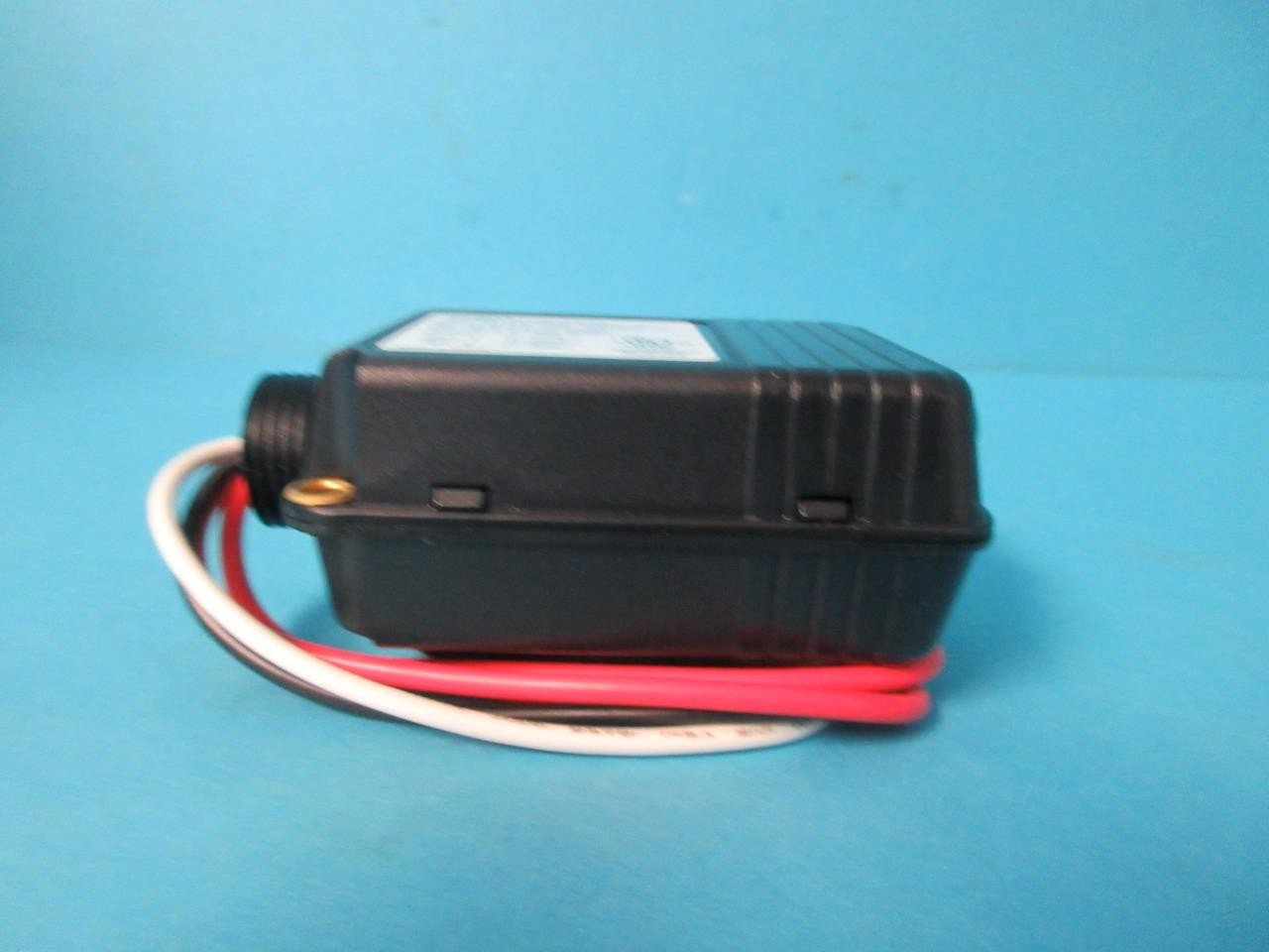 HUBBELL CU300A H-MOSS CONTROL UNIT 100-277 VAC 50/60HZ 6.5W POWER OUTPUT 24VDC