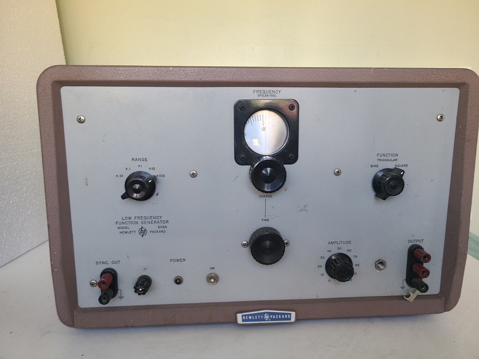 HP 202A Low Frequency Function Generator, Powers Up, Untested