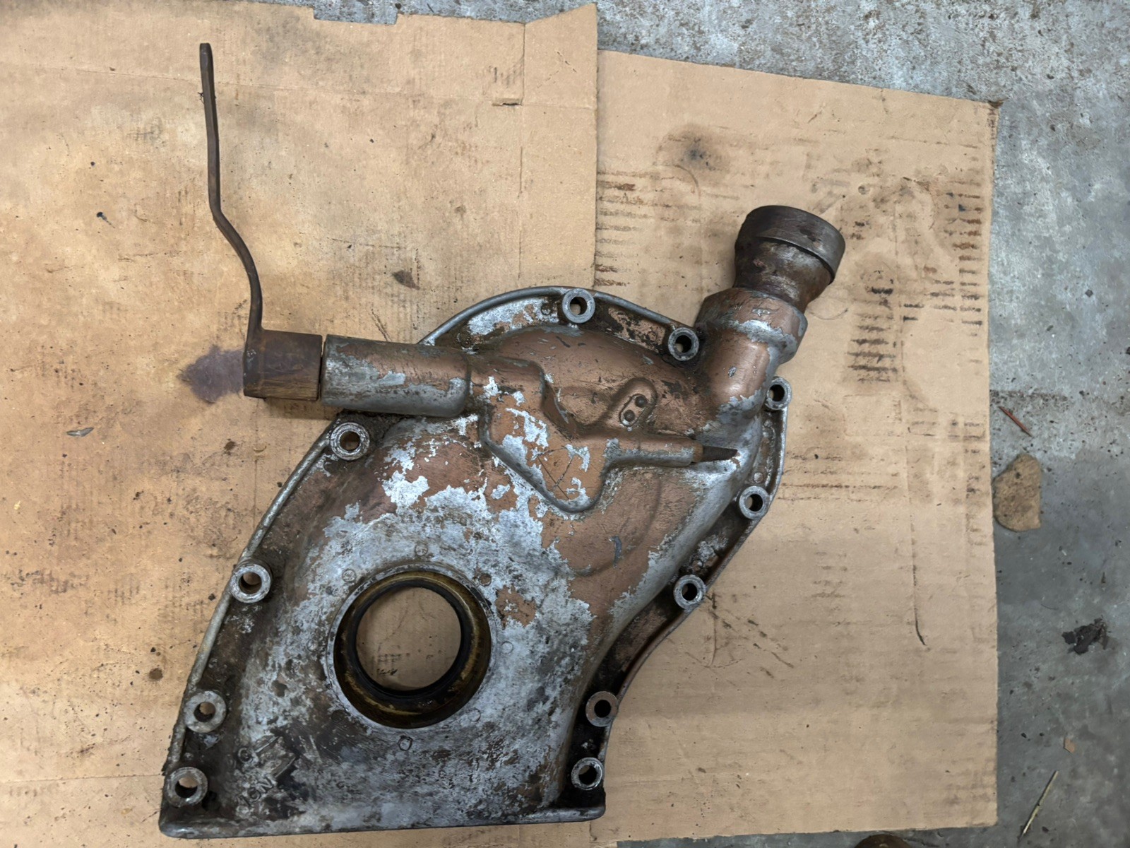 VINTAGE MASSEY HARRIS FERGUSON 50 TRACTOR – ENGINE FRONT COVER & GOVERNOR ARM