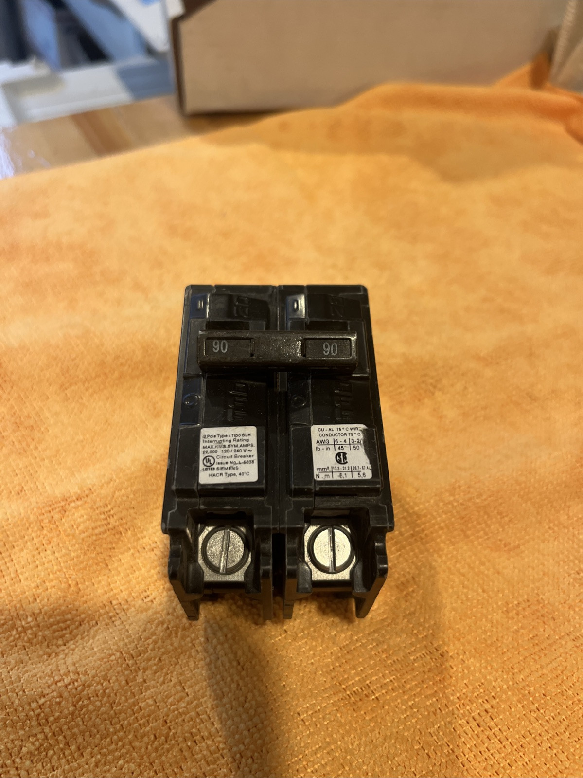 Siemens B290H 90 Amp 2 Pole Circuit Breaker Bolt-on Type BLH 120/240 Volt Used