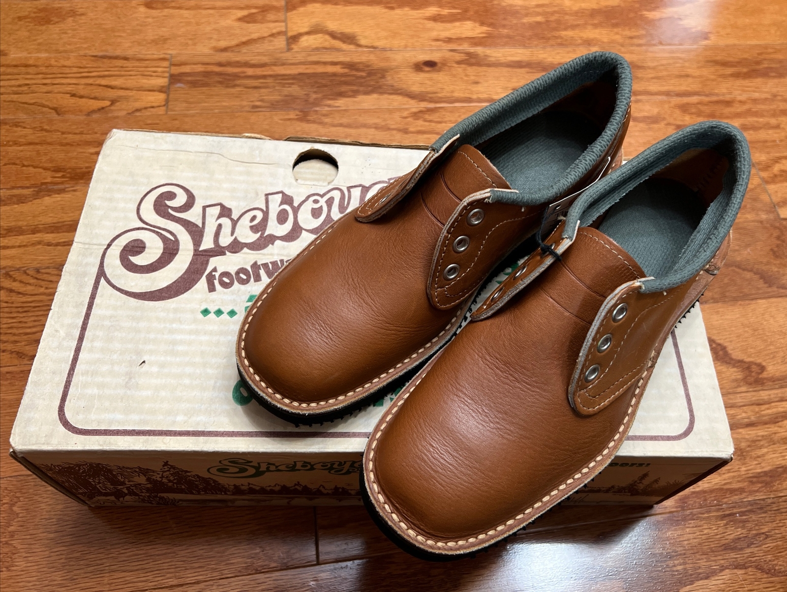 Sheboygan Footwear Brown Leather Safety Toe Vibram Shoes 7 Women USA NEW Vintage