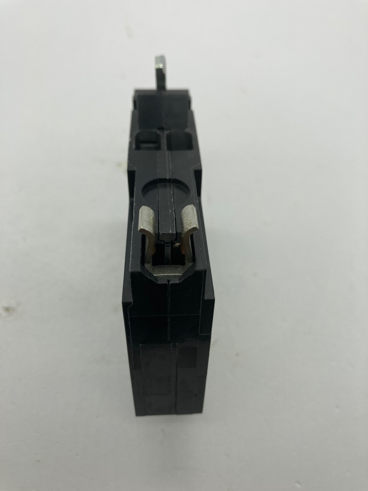 Square D QOT2020 1 Pole Twin 20A 120V Plug In Tandem Metal Hook Circuit Breaker