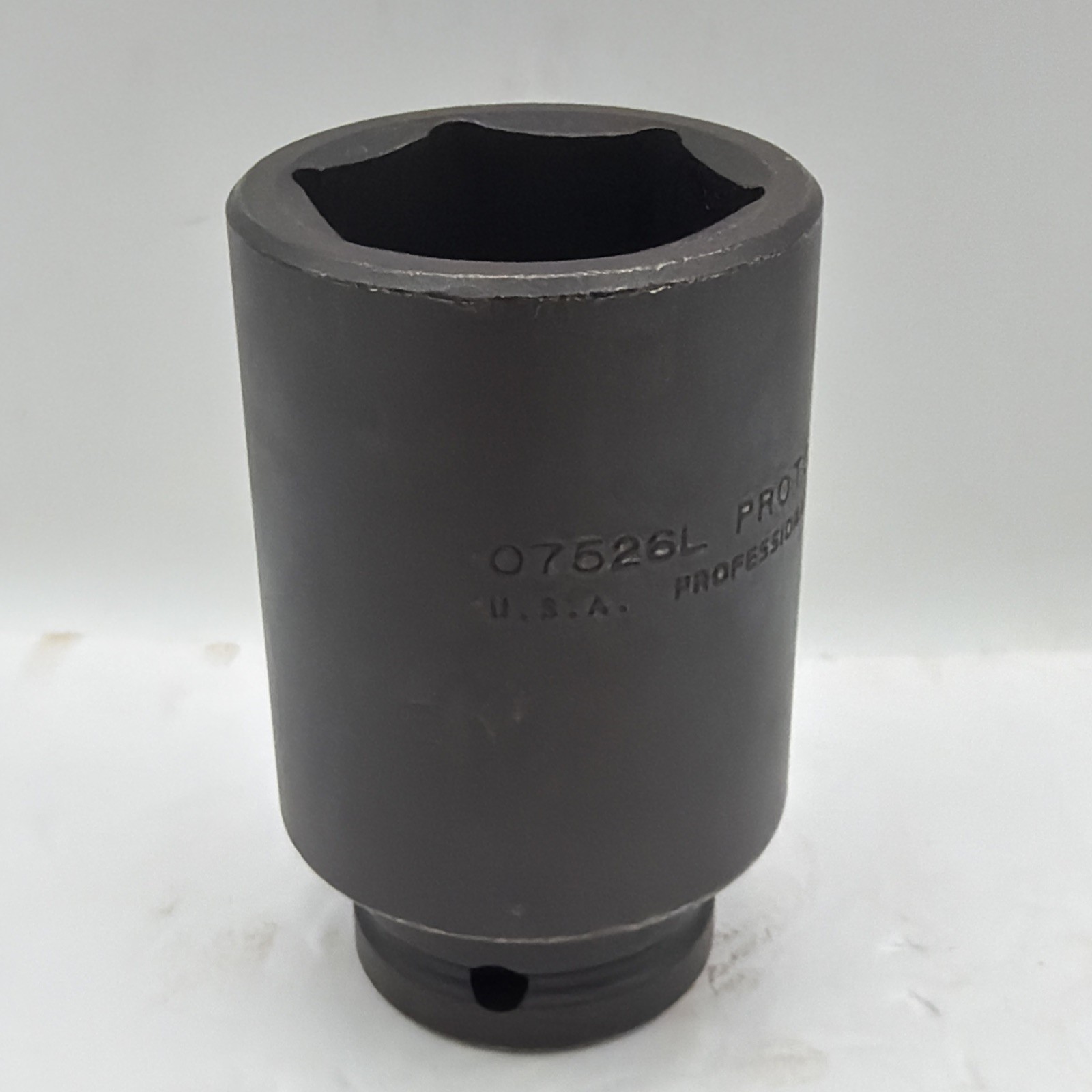 Proto Professional 07526L. 1-5/8″ Deep Impact Socket, 6 Point, 3/4″ Drive