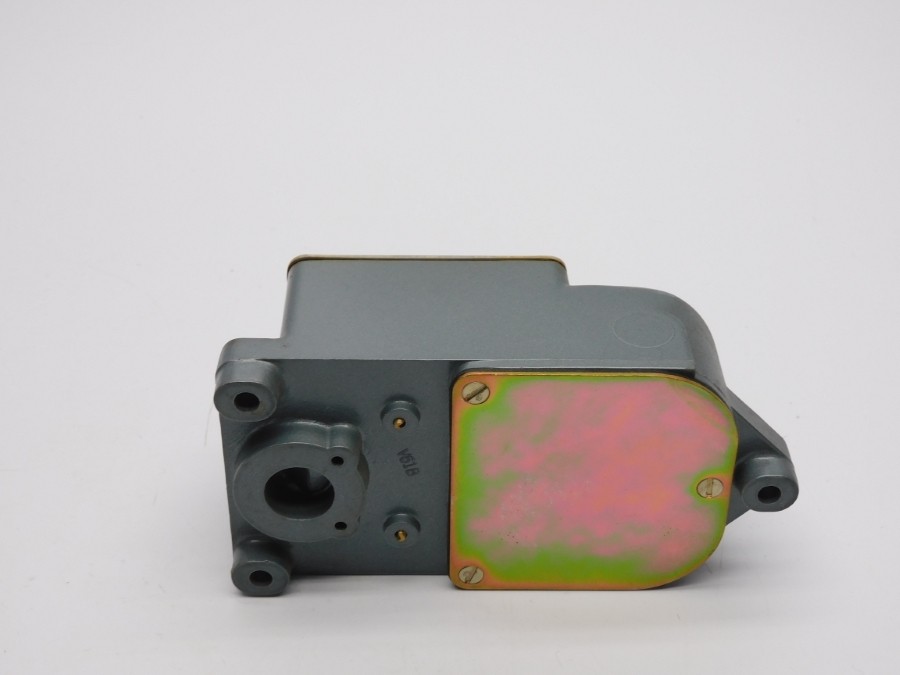 ALLEN BRADLEY 801ASC1-7 600VAC/DC NSNP