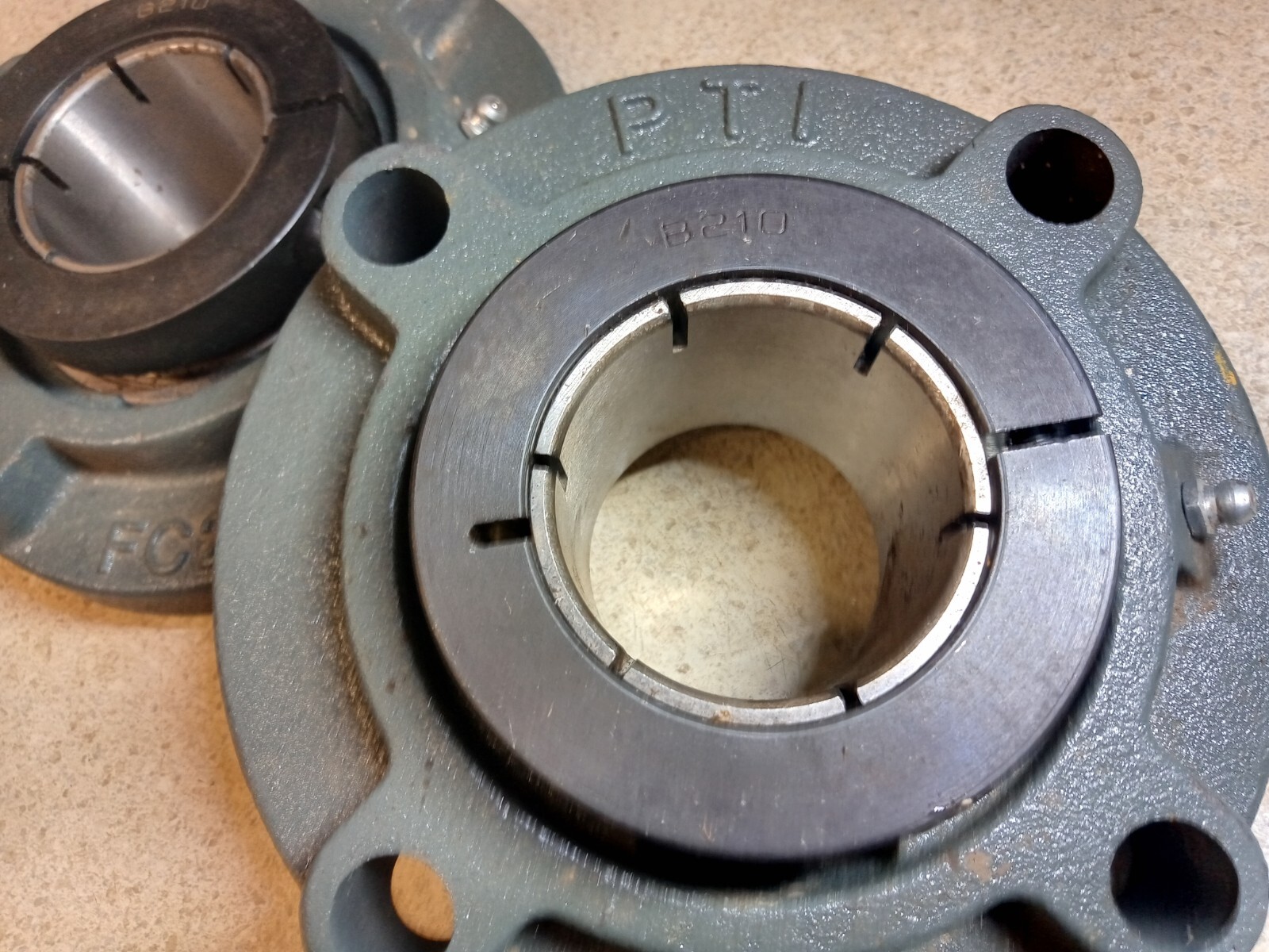 TWO PTI Piloted 4-Bolt Flange Mount Bearing 1-15/16″ CLFC210-31 Concentric Clamp