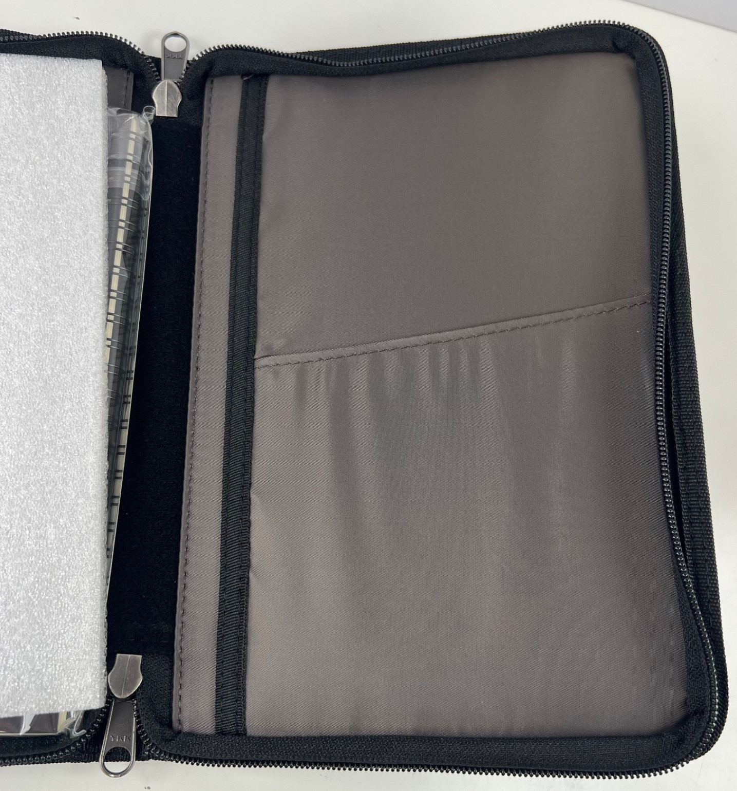 Diodrio Zipper Journal Organizer with A5 Notebook Pen & Card Holder Black