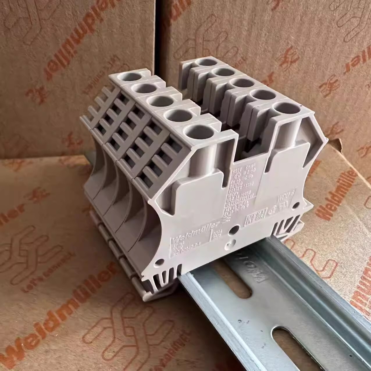 100pcs Weidmuller 1020200000 WDU 6 Straight Through Type Terminal Block