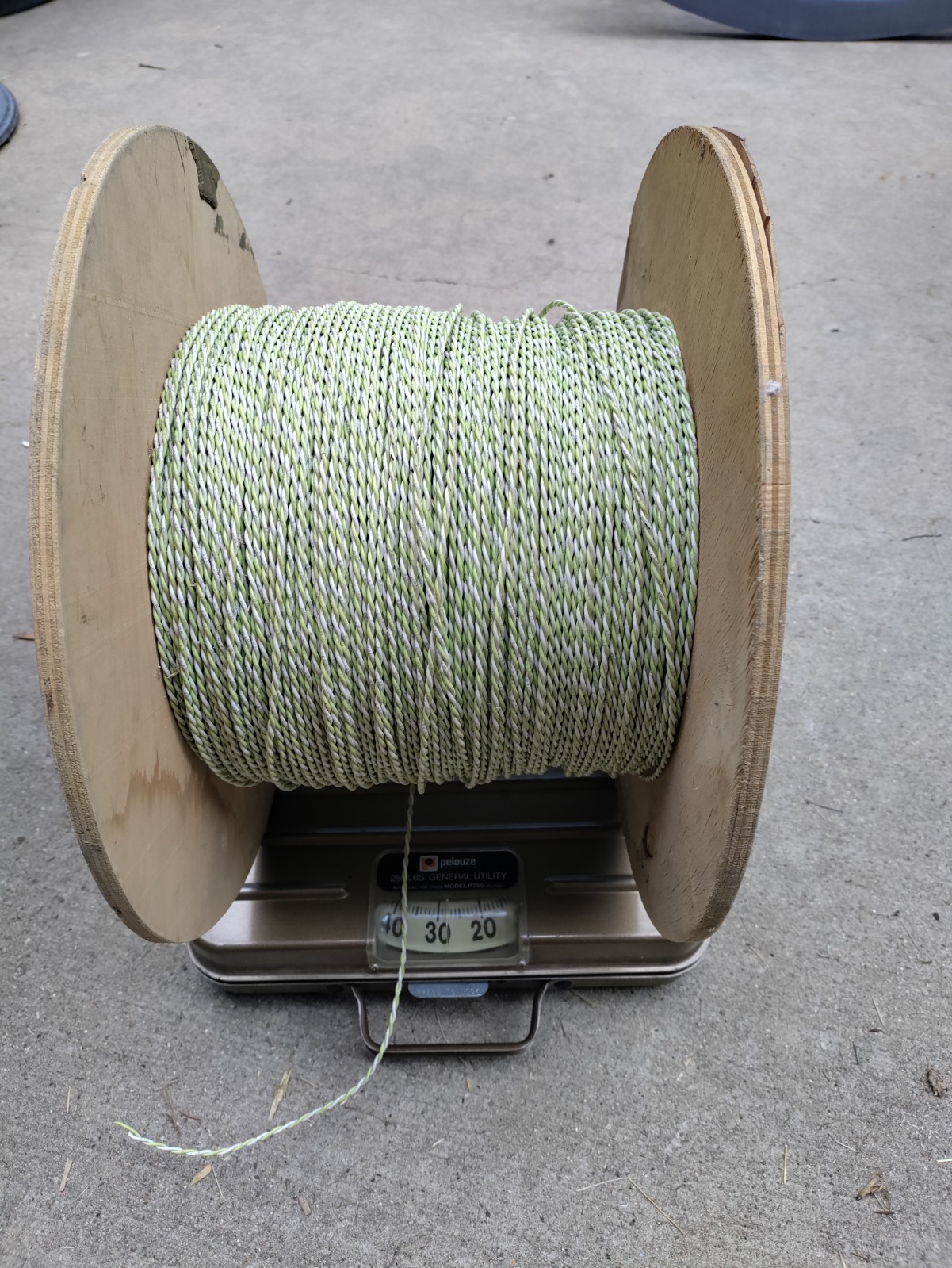 18 AWG UL1061 300V Hook-up Wire Green & White Twisted Pair ~ONE 100 foot hank