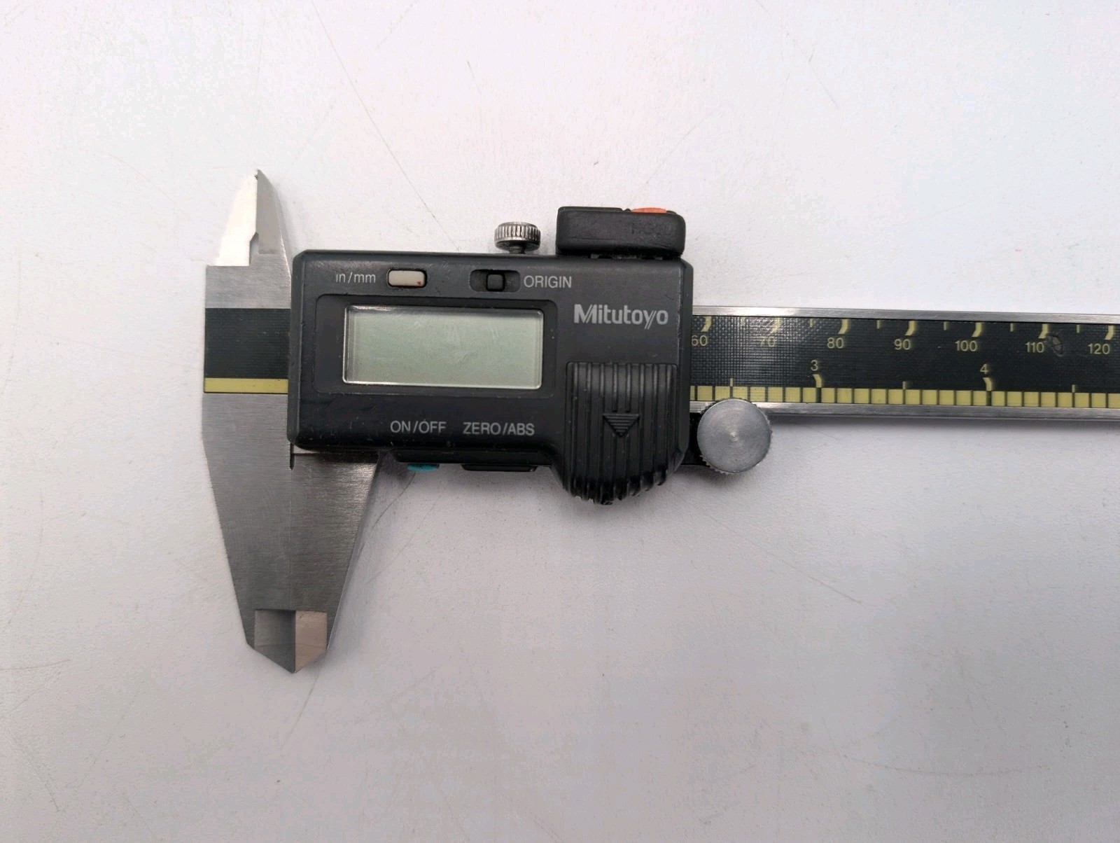 Mitutoyo 500-196-30 1.5V Absolute Digital Digimatic Vernier Caliper